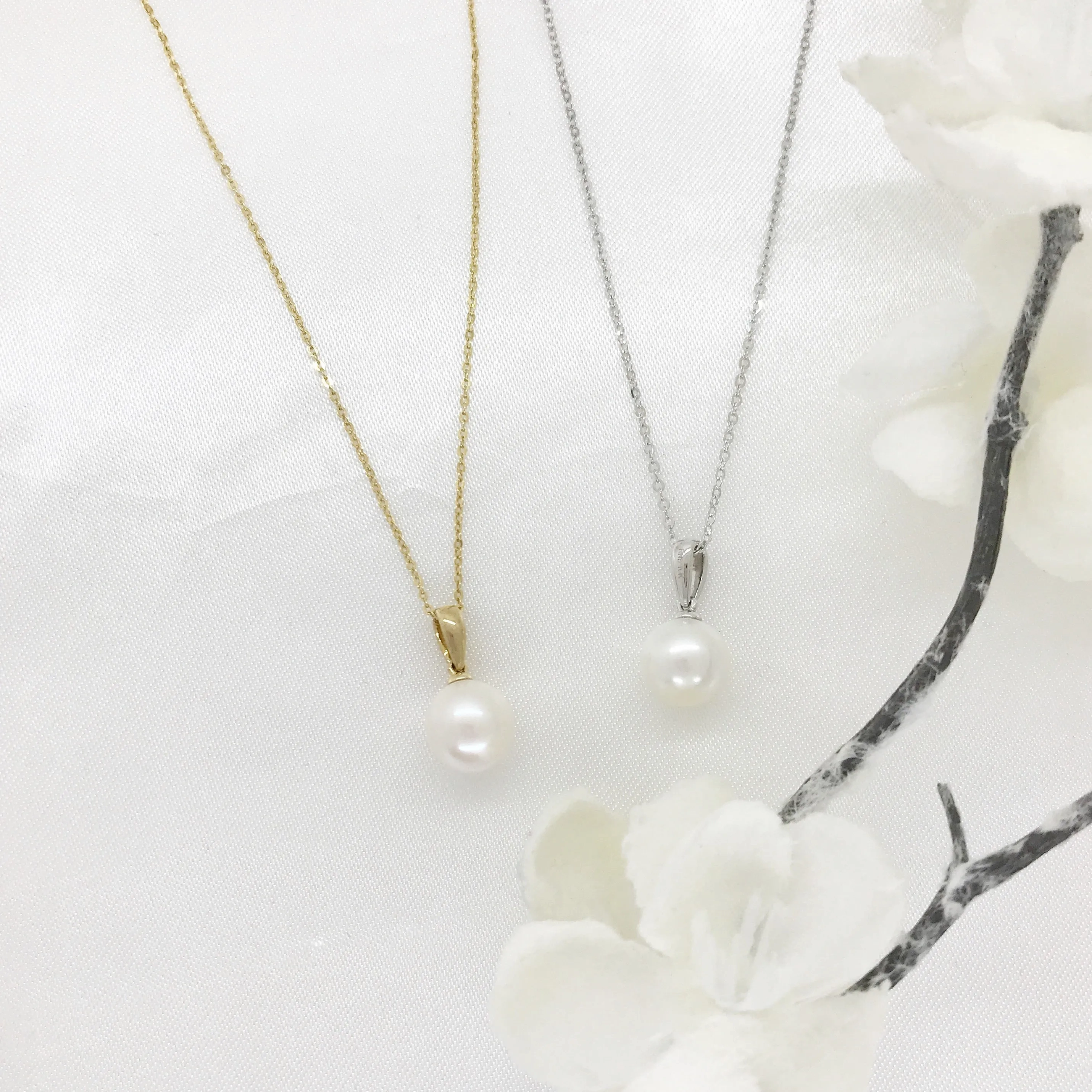 10k Gold Freshwater Pearl Necklace
