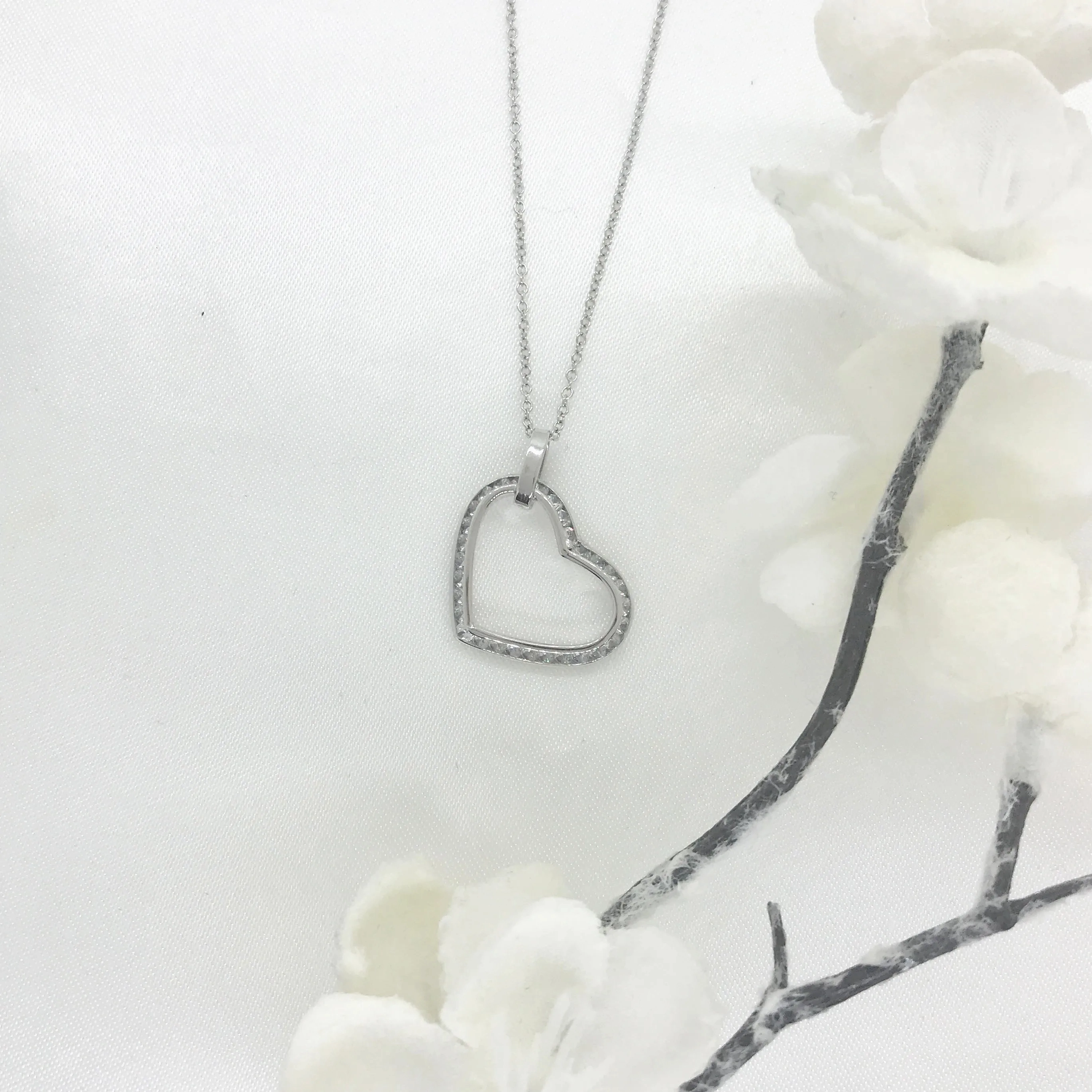 10K White Gold CZ Dangling Heart Necklace