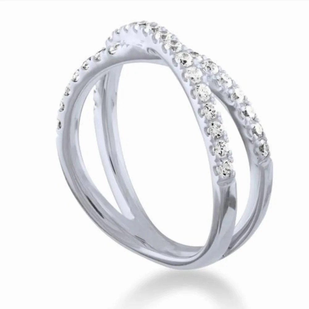 14k Diamond Criss Cross Band