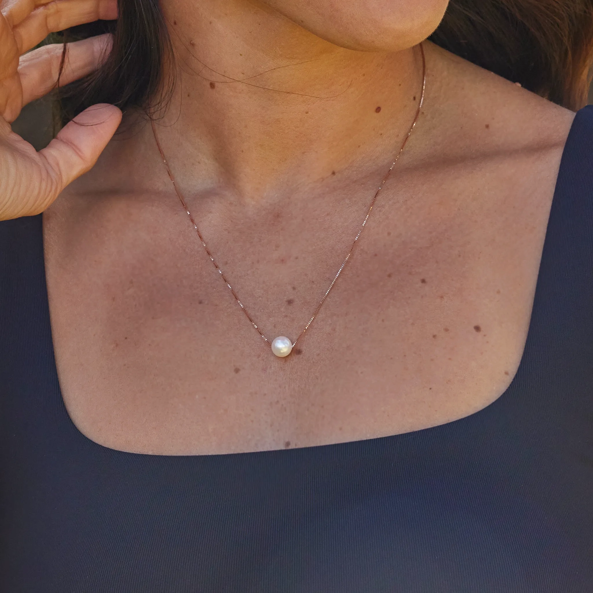 16-18&quot; Adjustable Akoya Pearl Necklace in Rose Gold - 8mm
