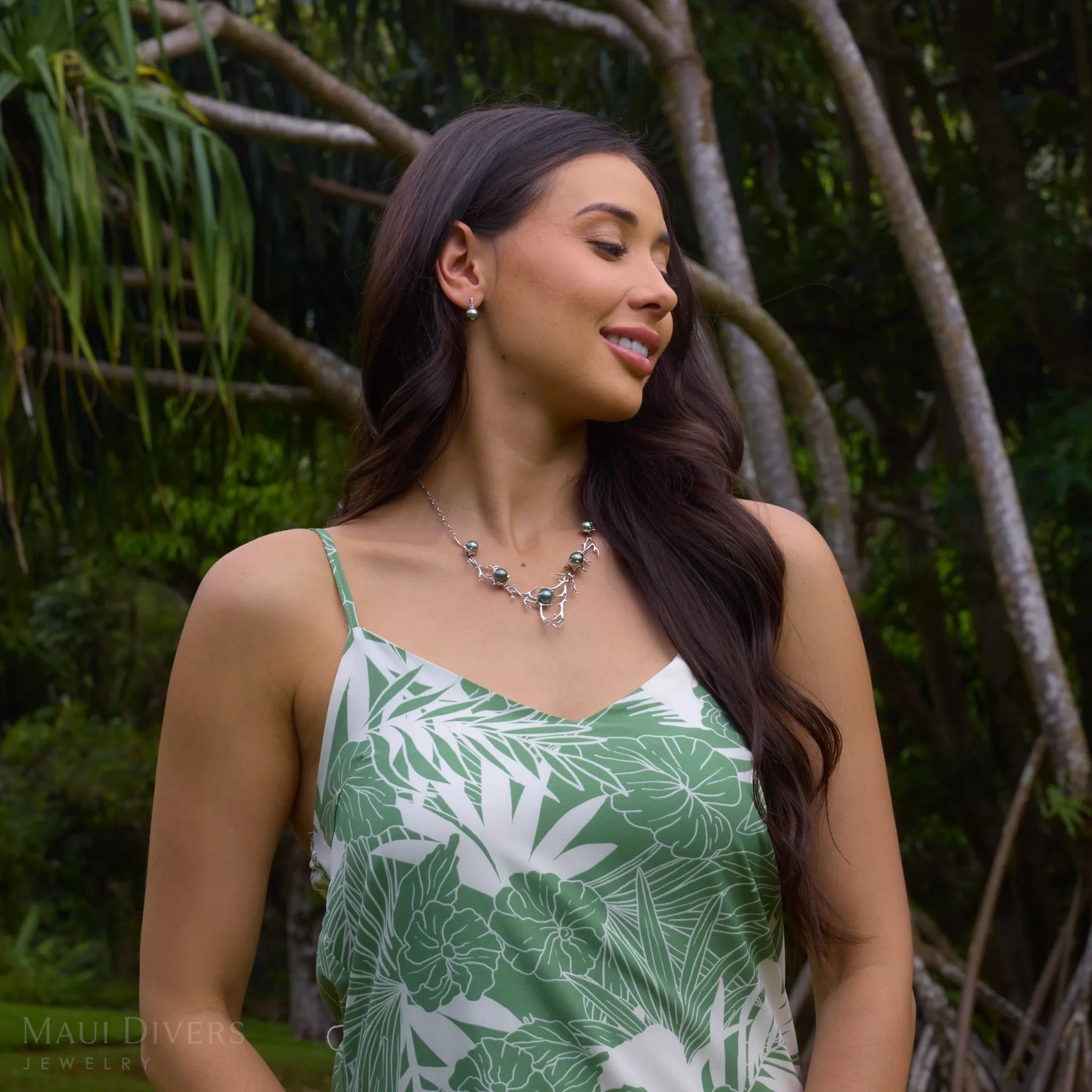 16-18&quot; Adjustable Heritage Tahitian Pearl Necklace in White Gold