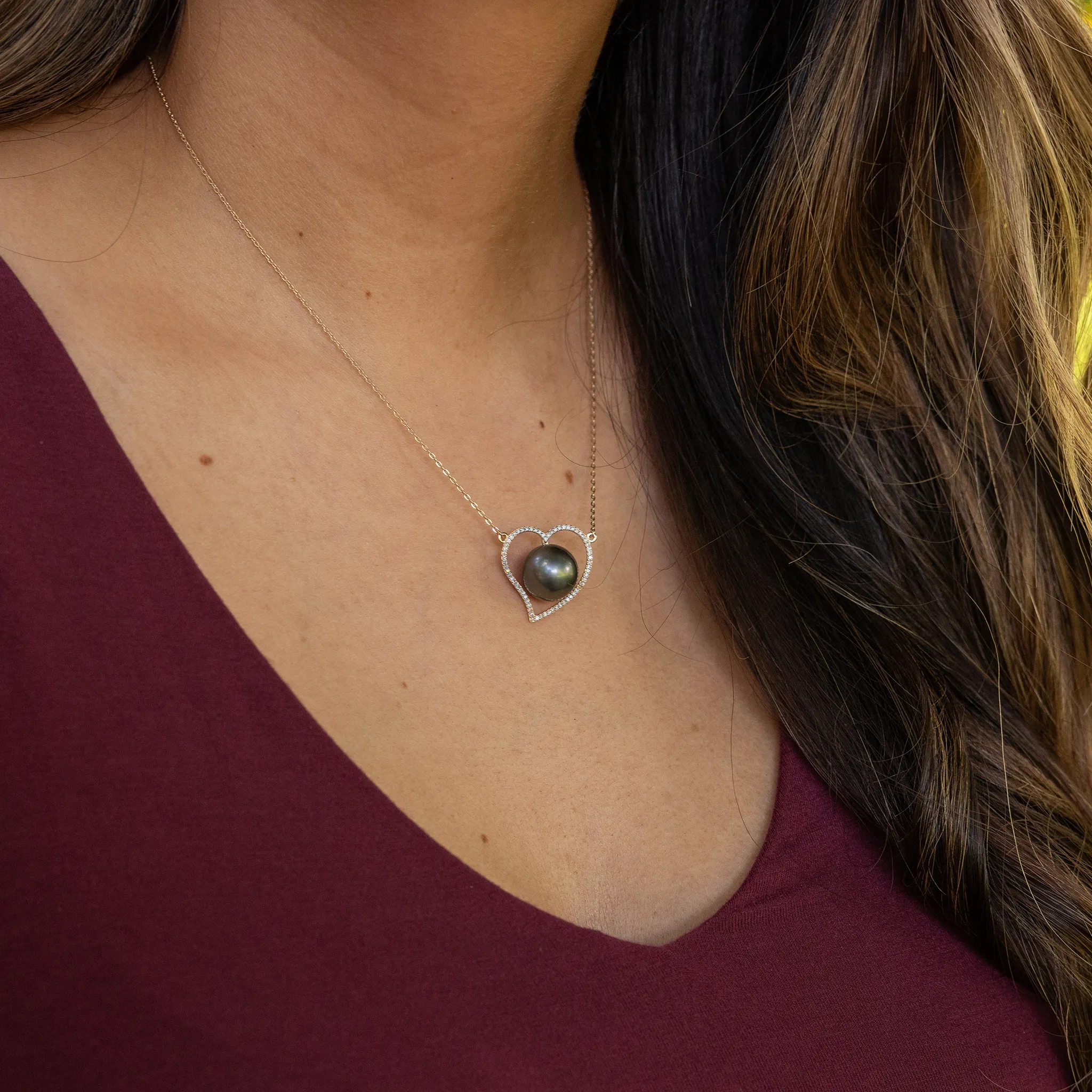 16&quot; Tahitian Black Pearl Heart Necklace in Gold - 12-13mm