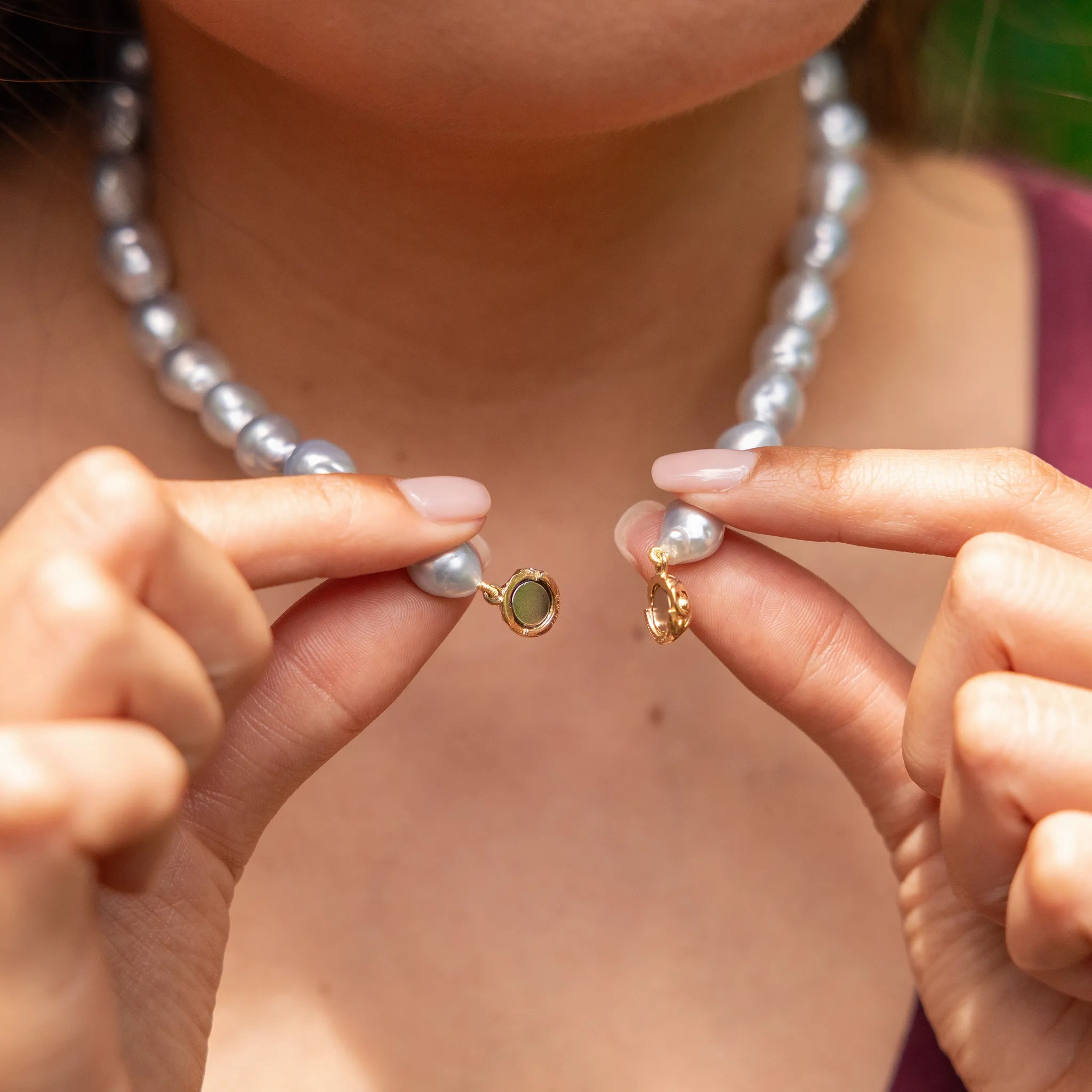 17-18&quot; South Sea Silver Pearl Strand with Magnetic Clasp in Gold - 9-13mm