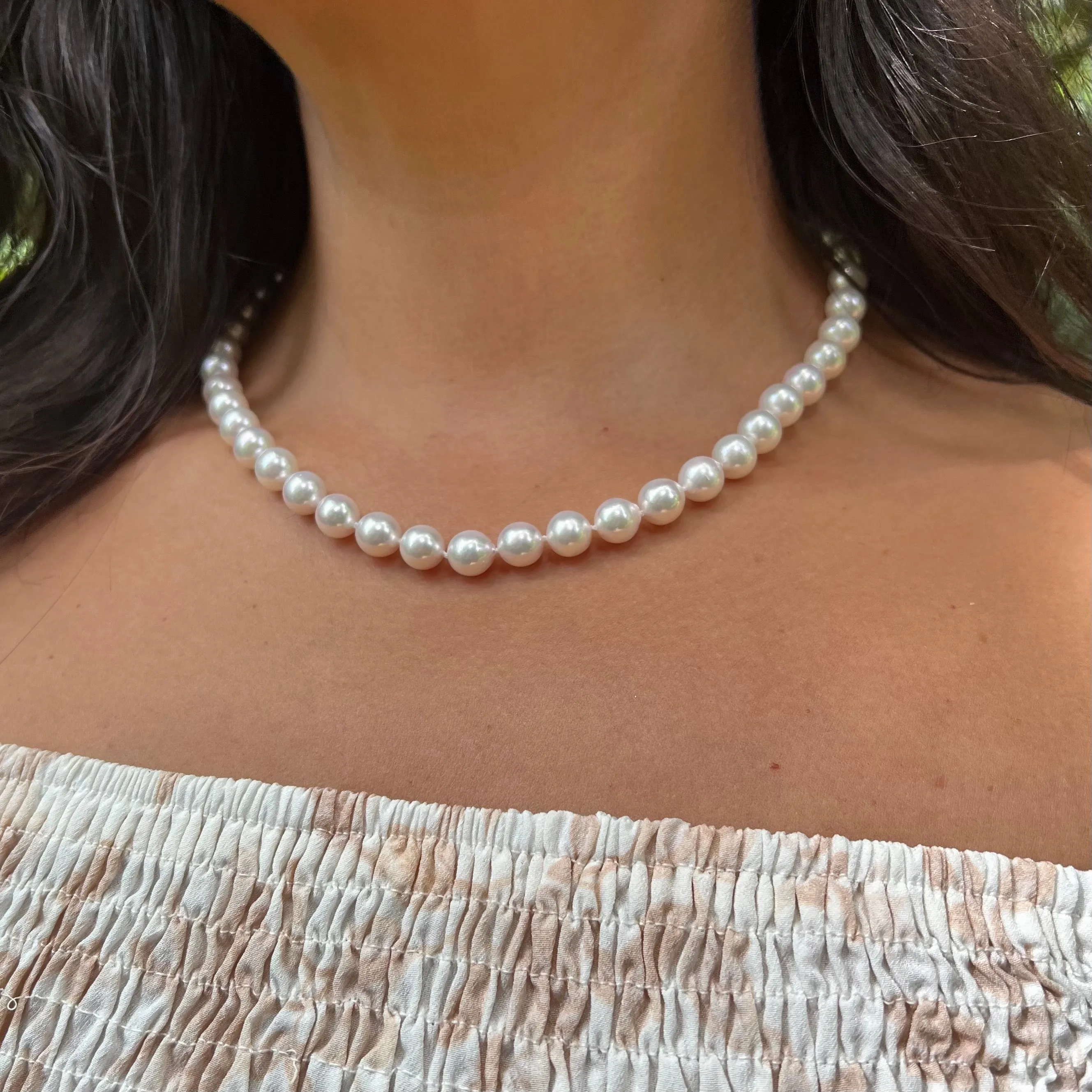 17-19&quot; Akoya White Pearl Strand with White Gold Clasp - 8.5-9.5mm