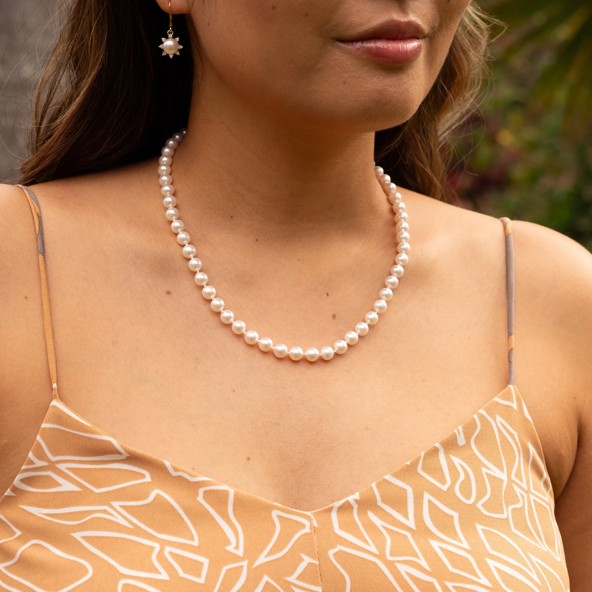 18-19&quot; Akoya Pearl Strand with Two Tone Gold Clasp - 7-8mm