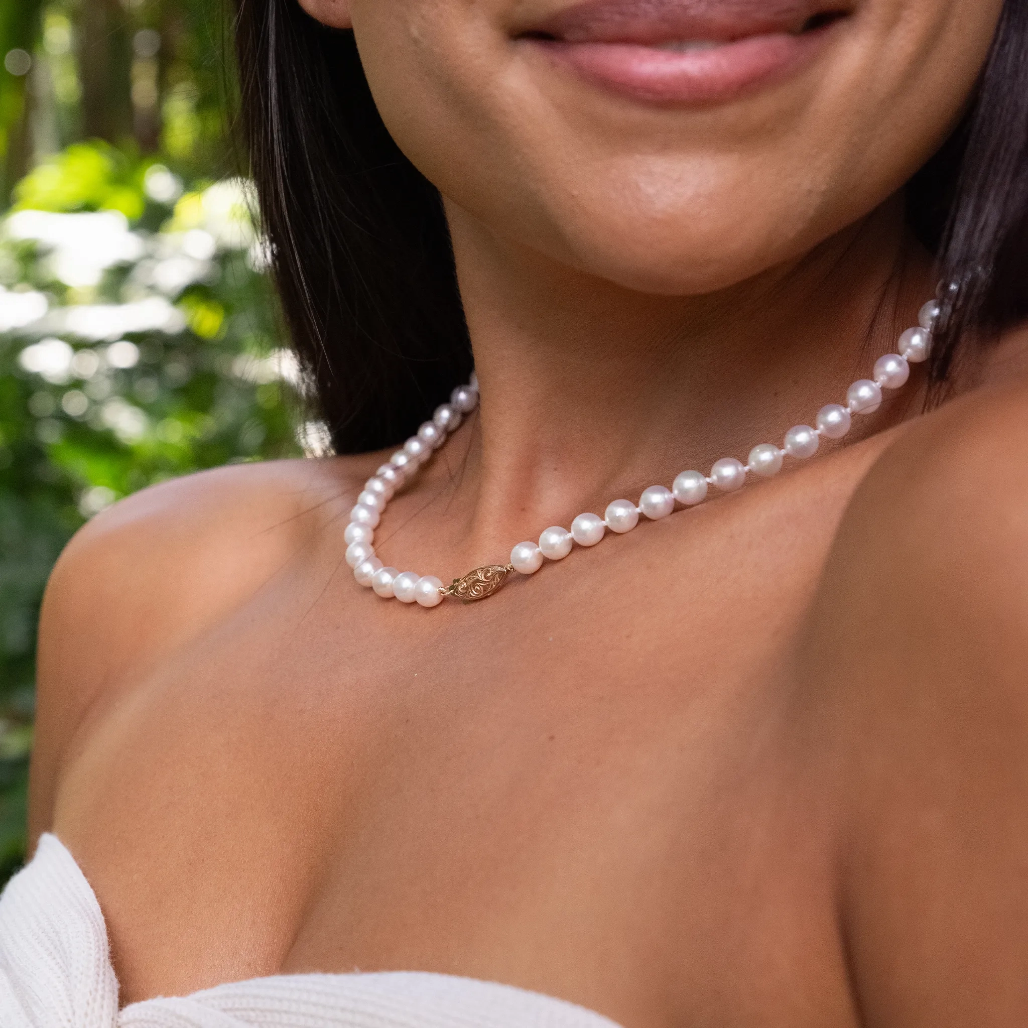 18-19&quot; Akoya Pearl Strand with Two Tone Gold Clasp - 7-8mm