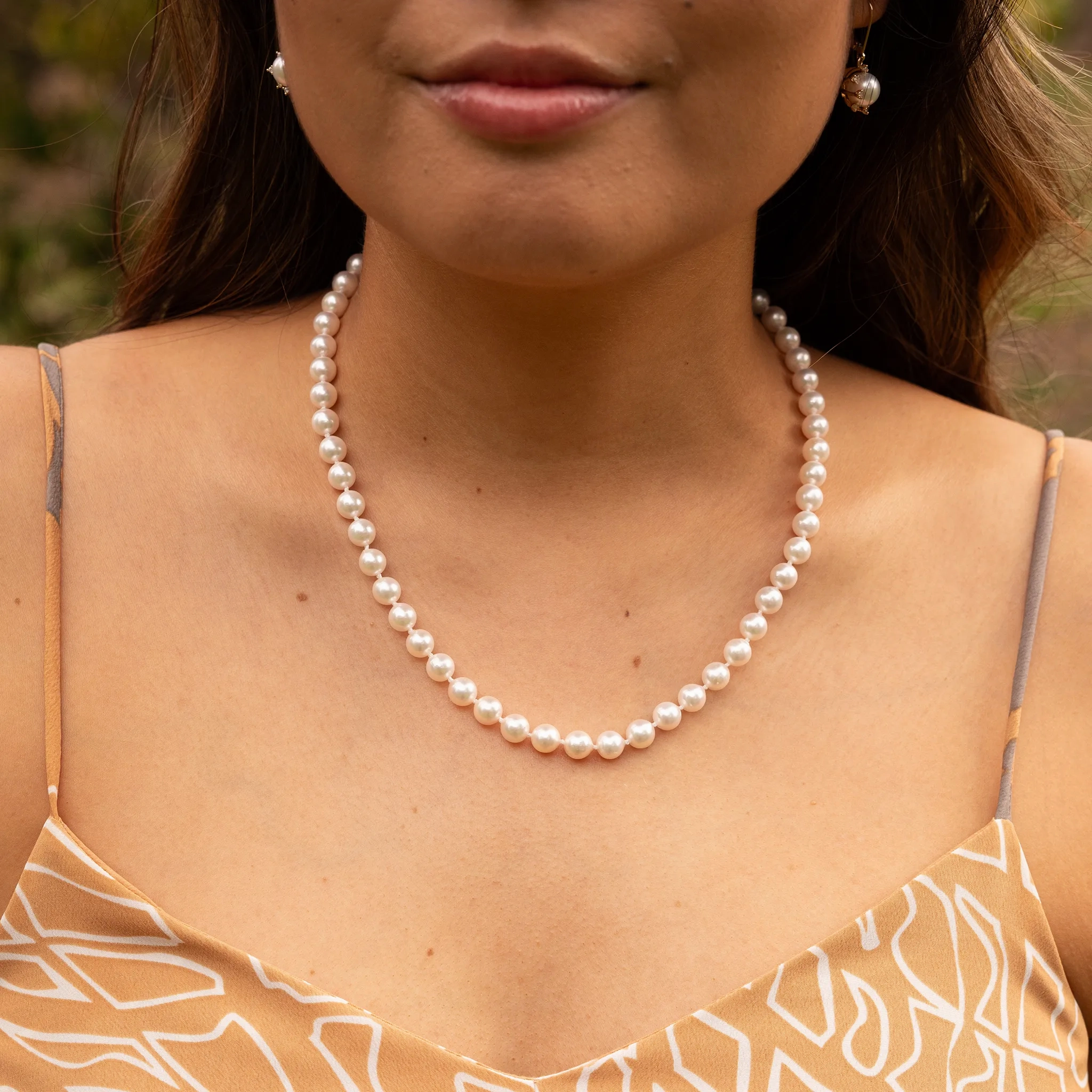18-19&quot; Akoya Pearl Strand with Two Tone Gold Clasp - 7-8mm