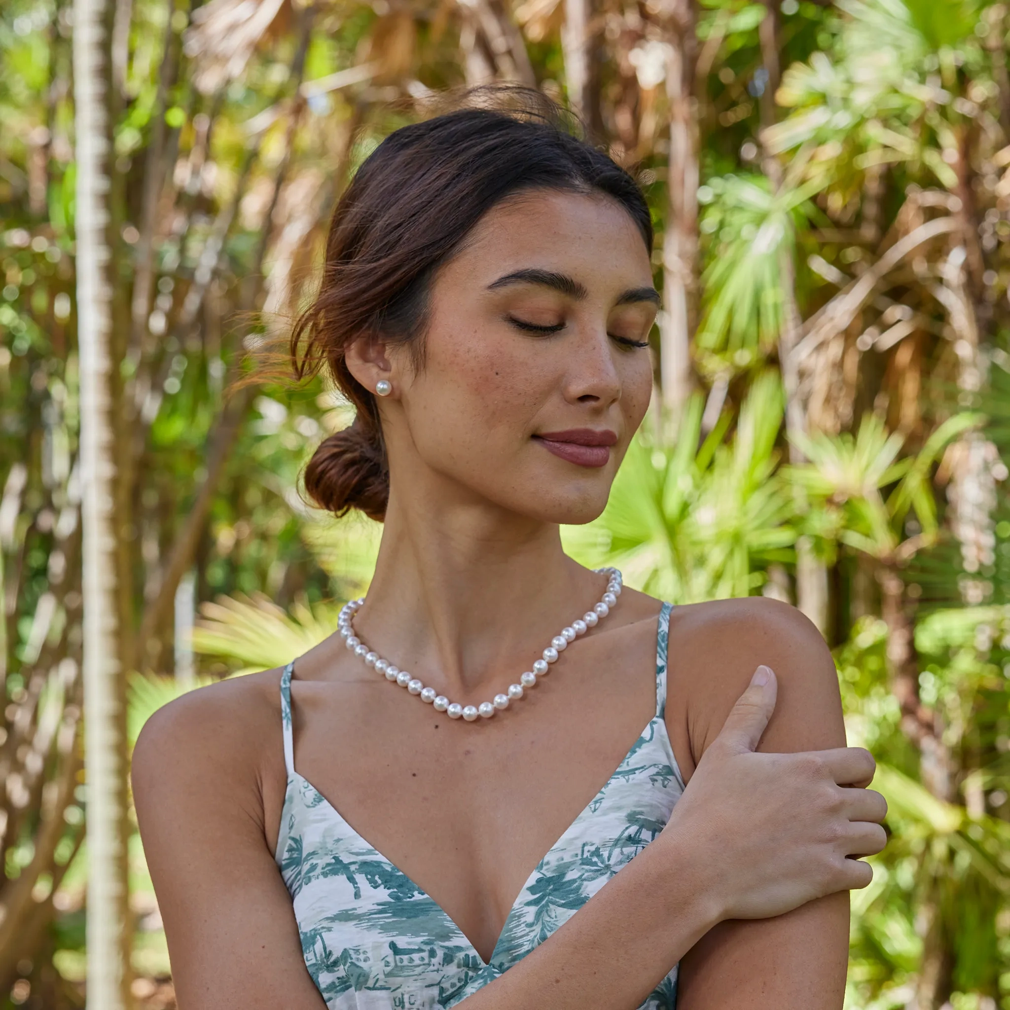 18-19&quot; Akoya White Pearl Strand with Gold Clasp - 8-8.5mm