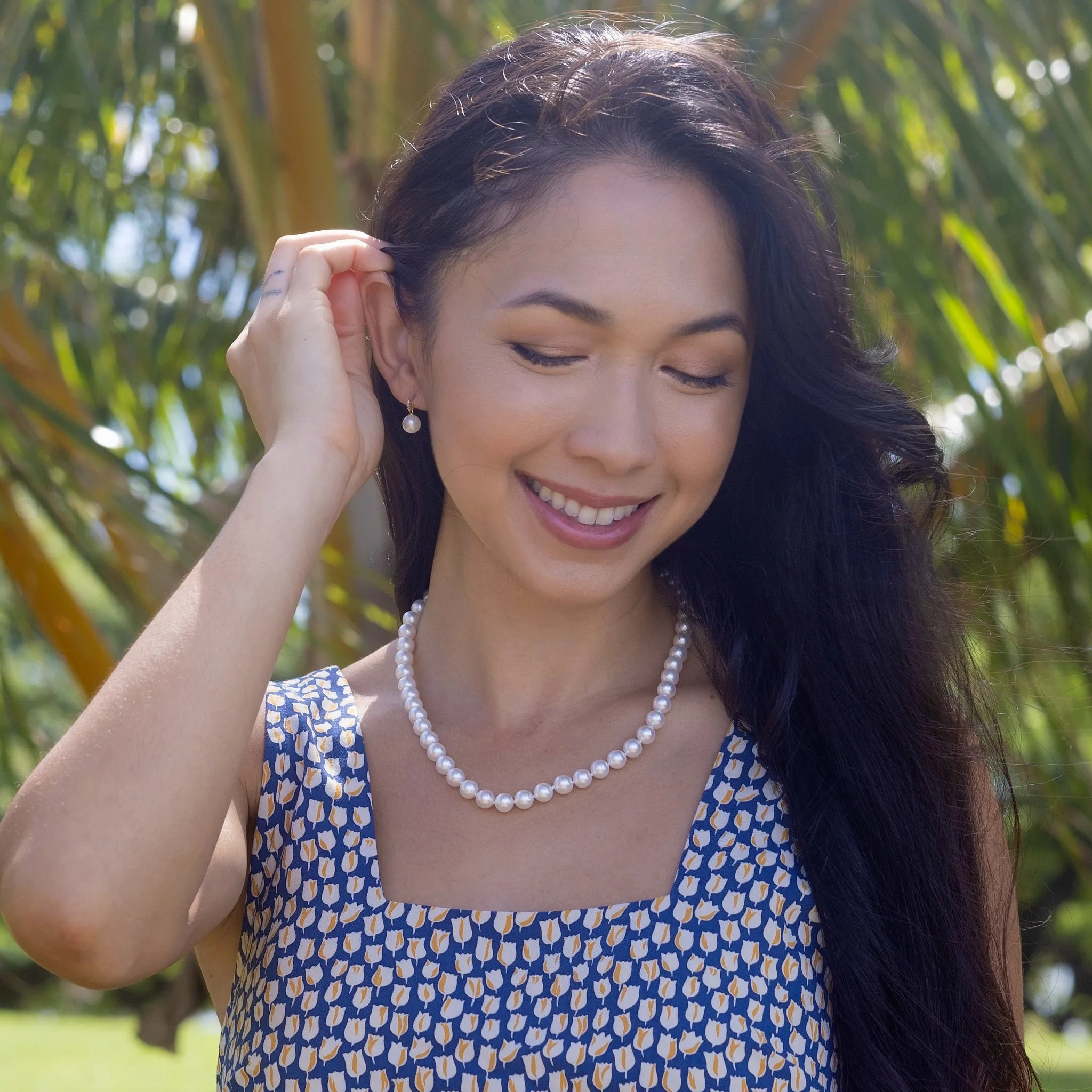 18-19&quot; Akoya White Pearl Strand with Gold Clasp - 8-8.5mm