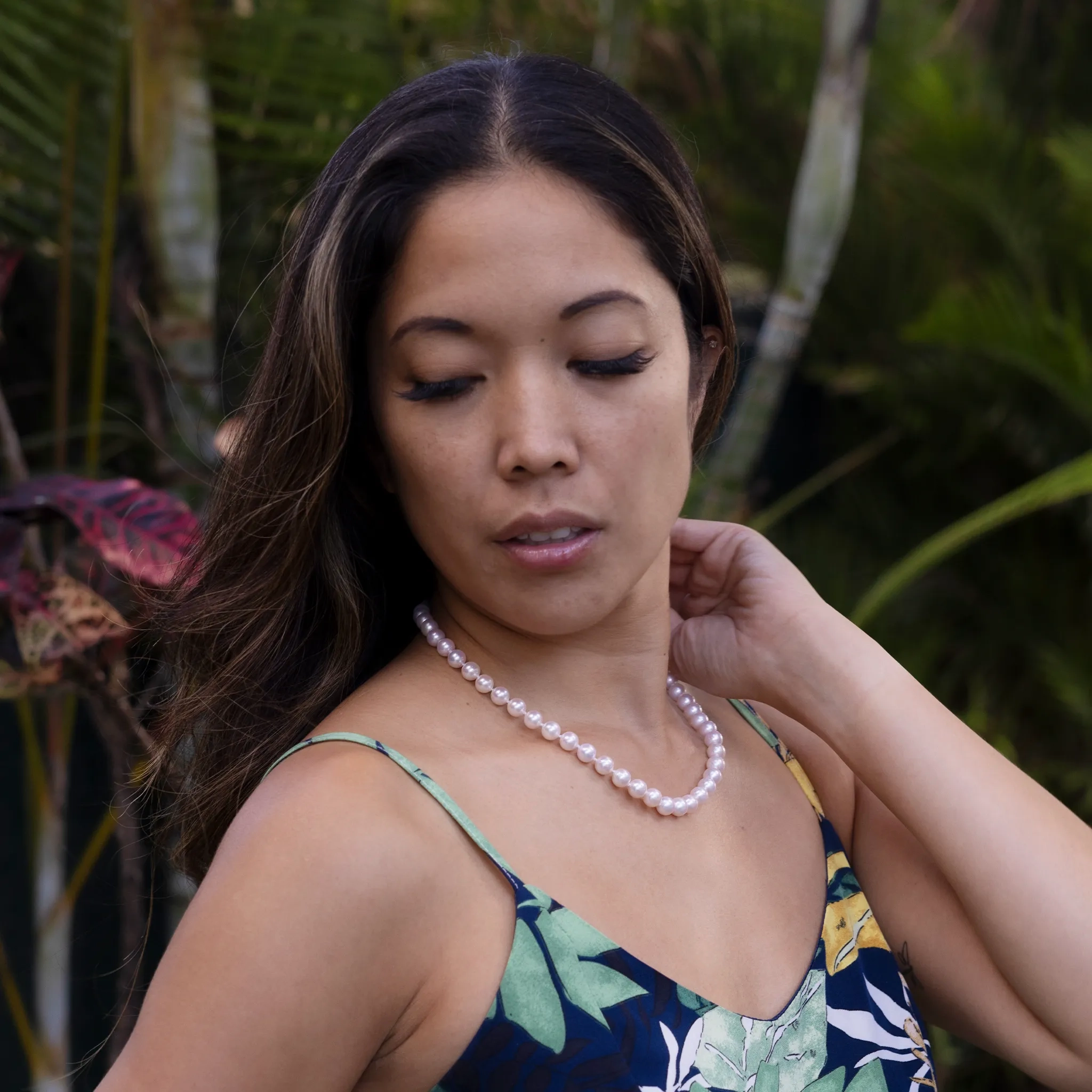 18-19&quot; Akoya White Pearl Strand with White Gold Clasp - 8-8.5mm