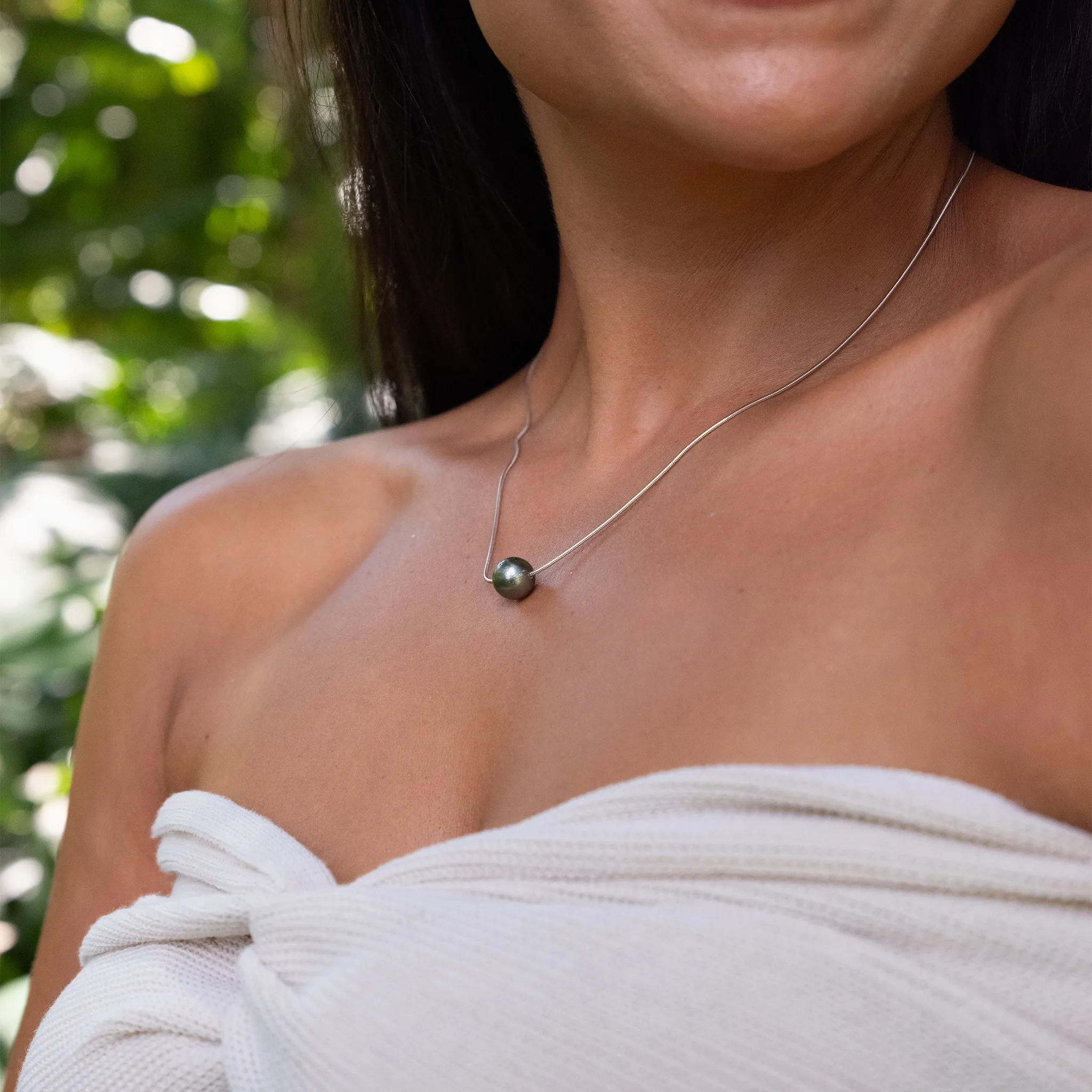 18&quot; Tahitian Black Pearl Necklace in Sterling Silver