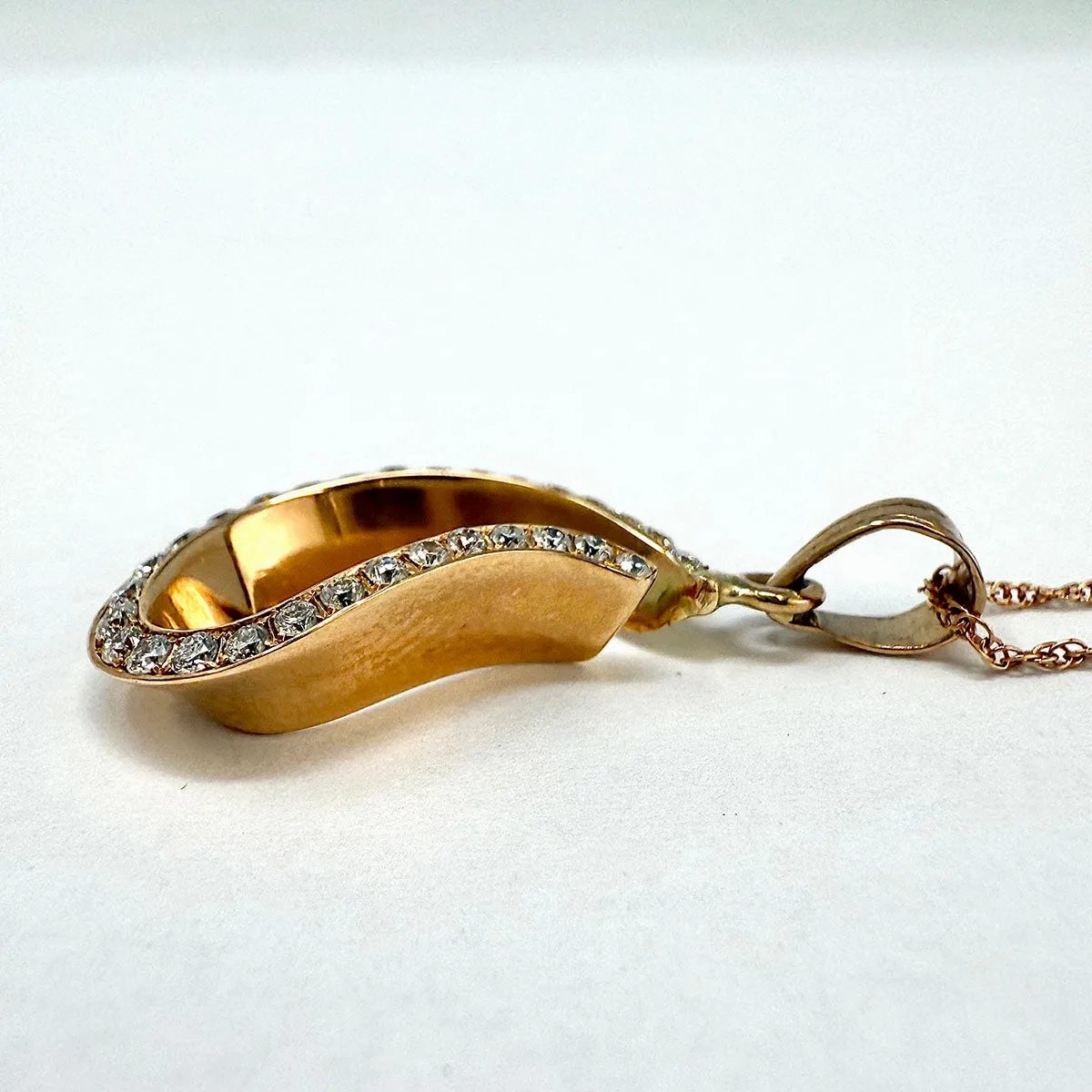 18K Rose Gold Open Diamond Pendant Necklace