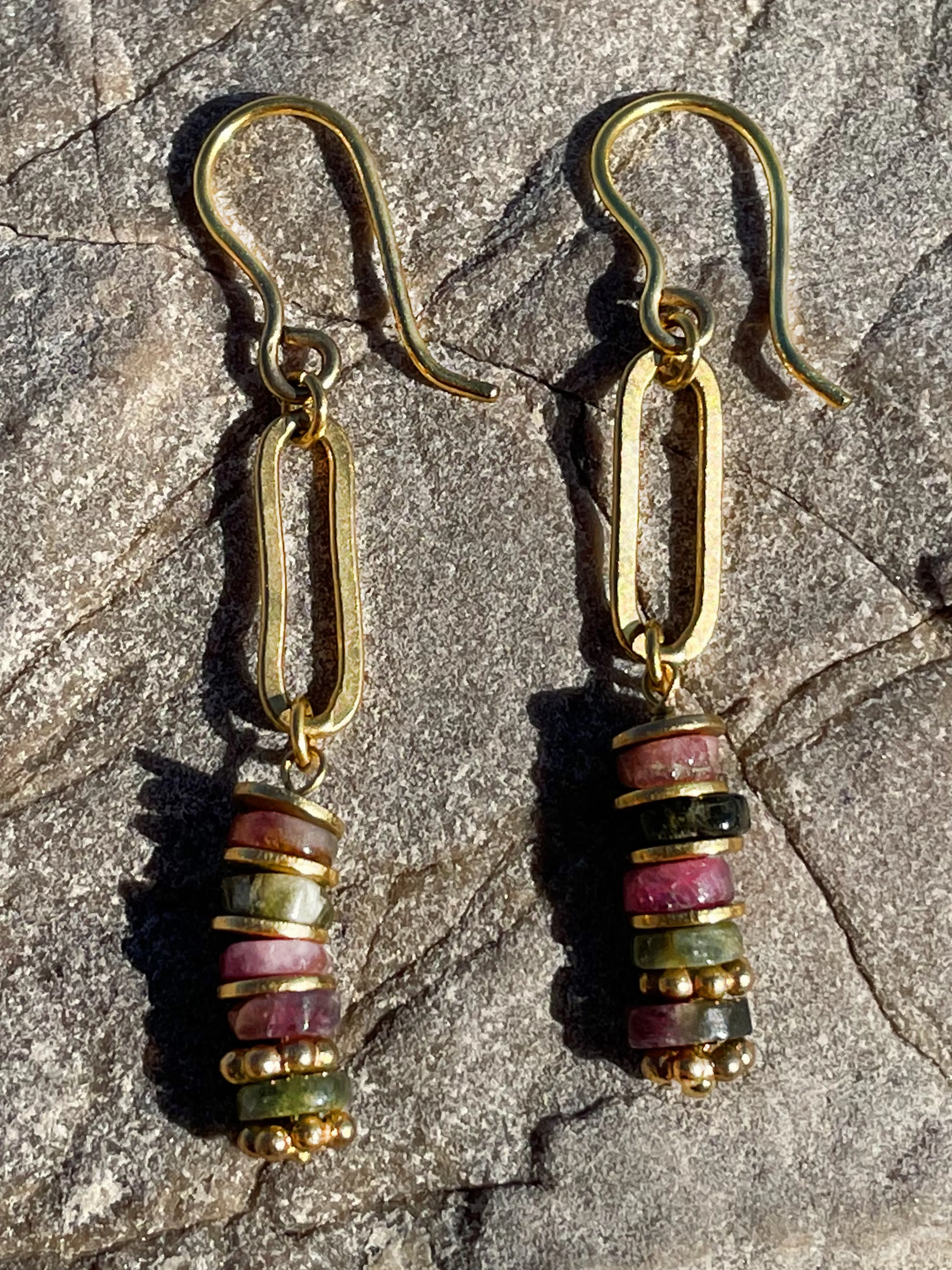18k yellow gold earrings assembled with Tourmaline
