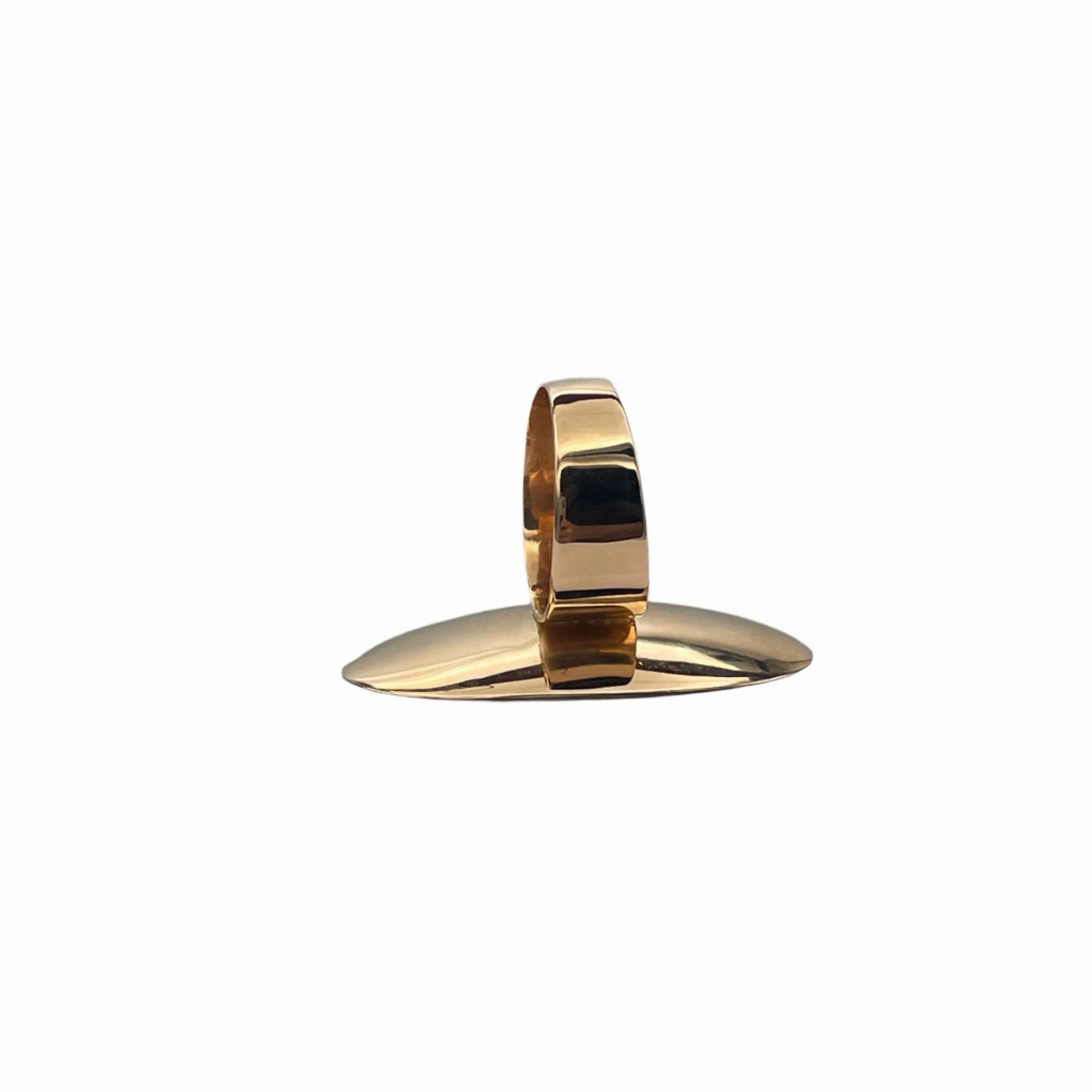 18k yellow gold Oval ring Nefertiti bust