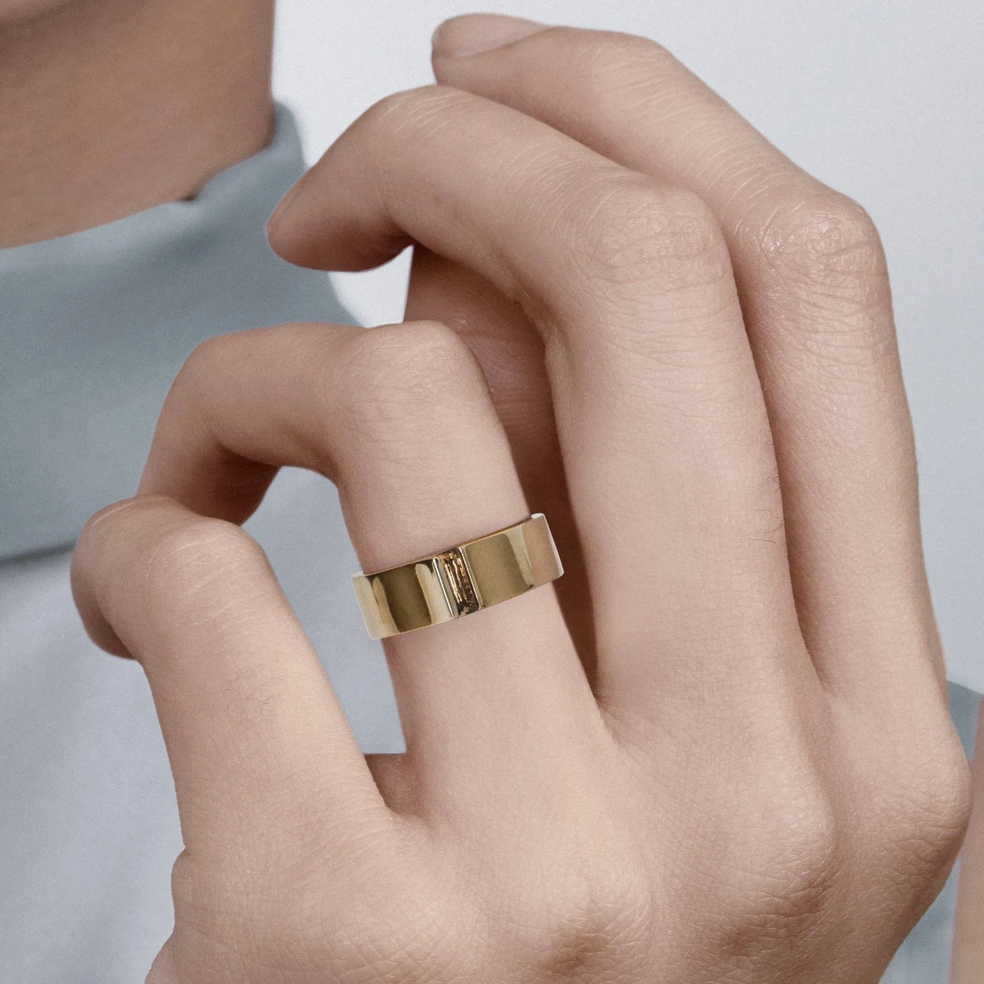 7mm Braga Ring with Quartz