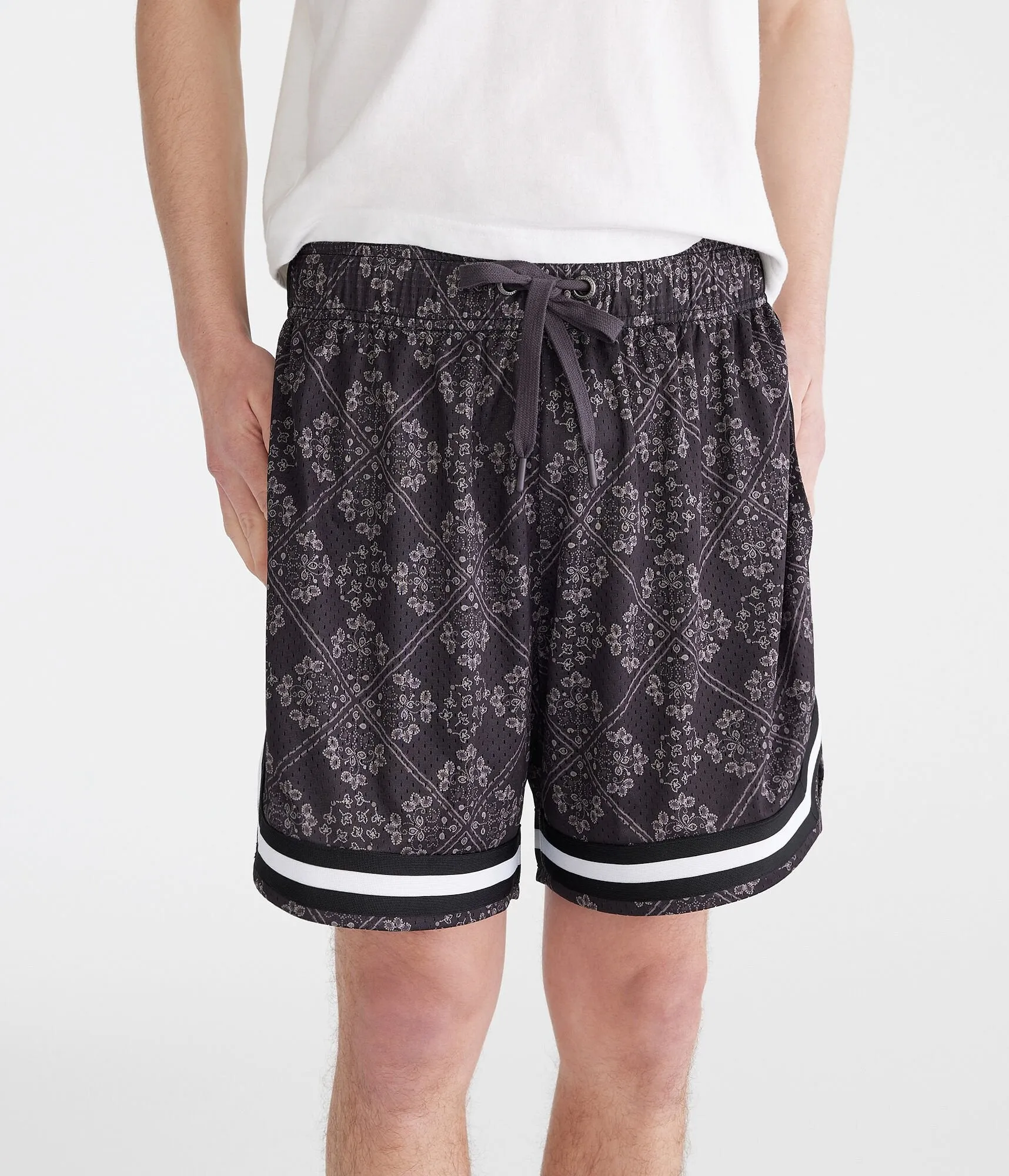 Aeropostale Blumen-Diamant-Print Mesh Shorts 6