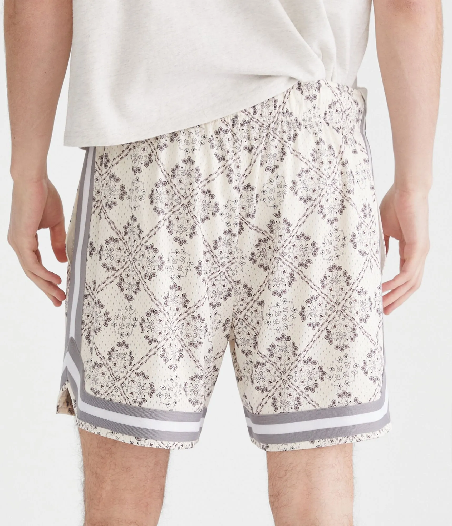 Aeropostale Blumen-Diamant-Print Mesh Shorts 6