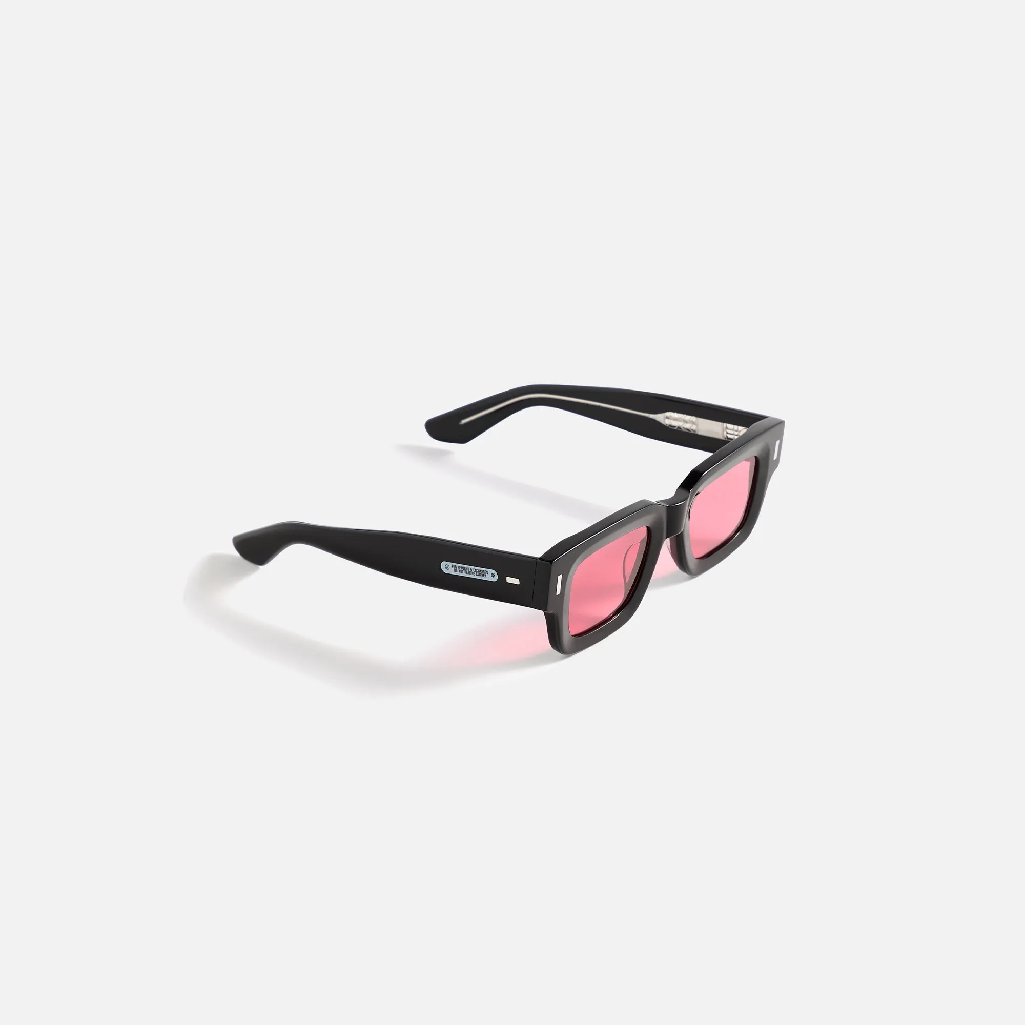 AKILA Ares goodr Sonnenbrille - Schwarz / Rosa AKILA goodr Sonnenbrille