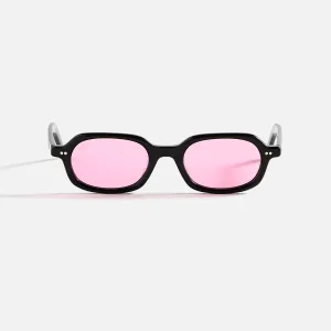 AKILA Psyche goodr Sonnenbrille - Schwarz / Rosa AKILA goodr Sonnenbrille