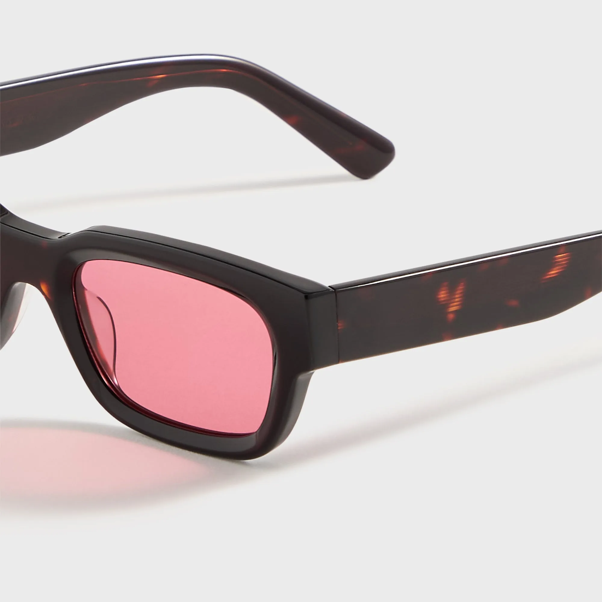 AKILA Zed goodr Sonnenbrille - Schildpatt / Rosa AKILA goodr Sonnenbrille