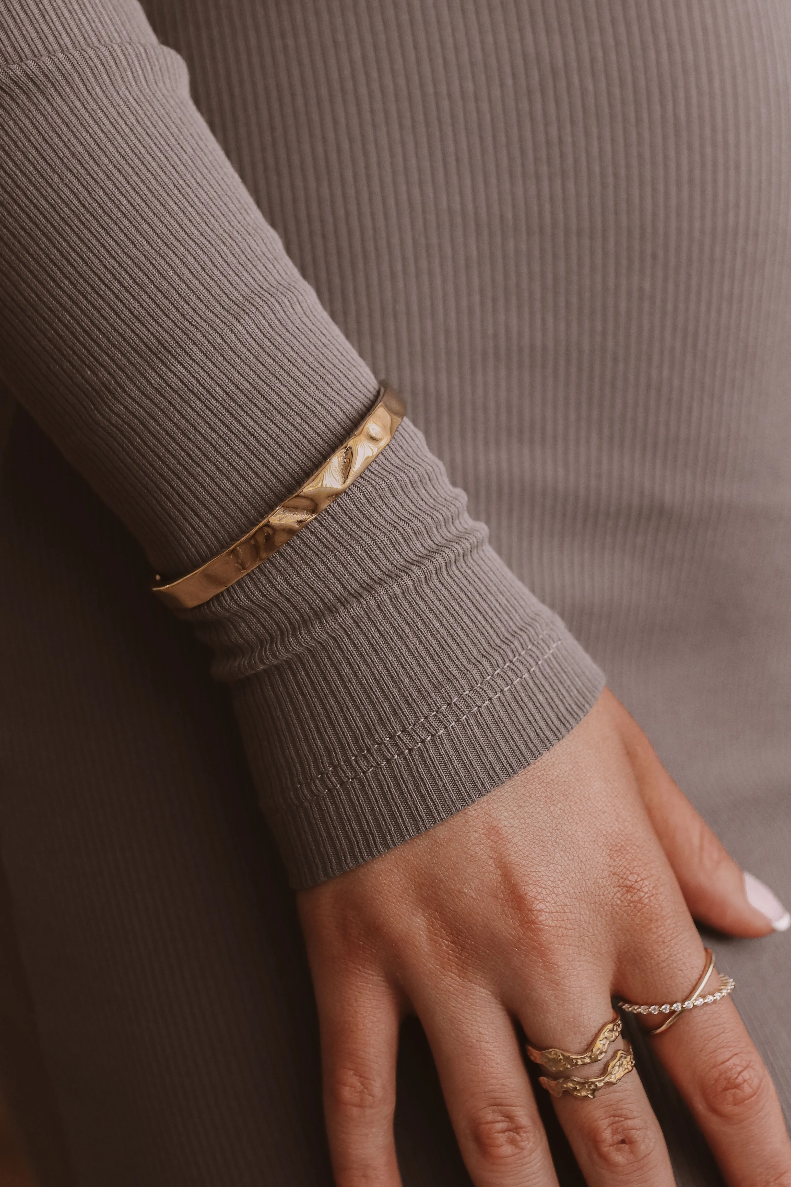 Alana - Gold or Silver Stainless Steel Bangle