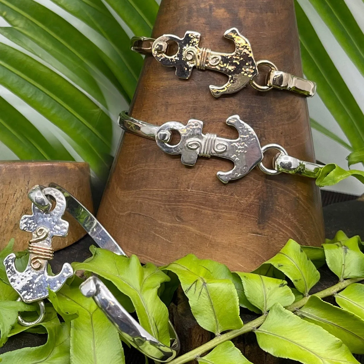 Anchor 5mm Latching Bracelet