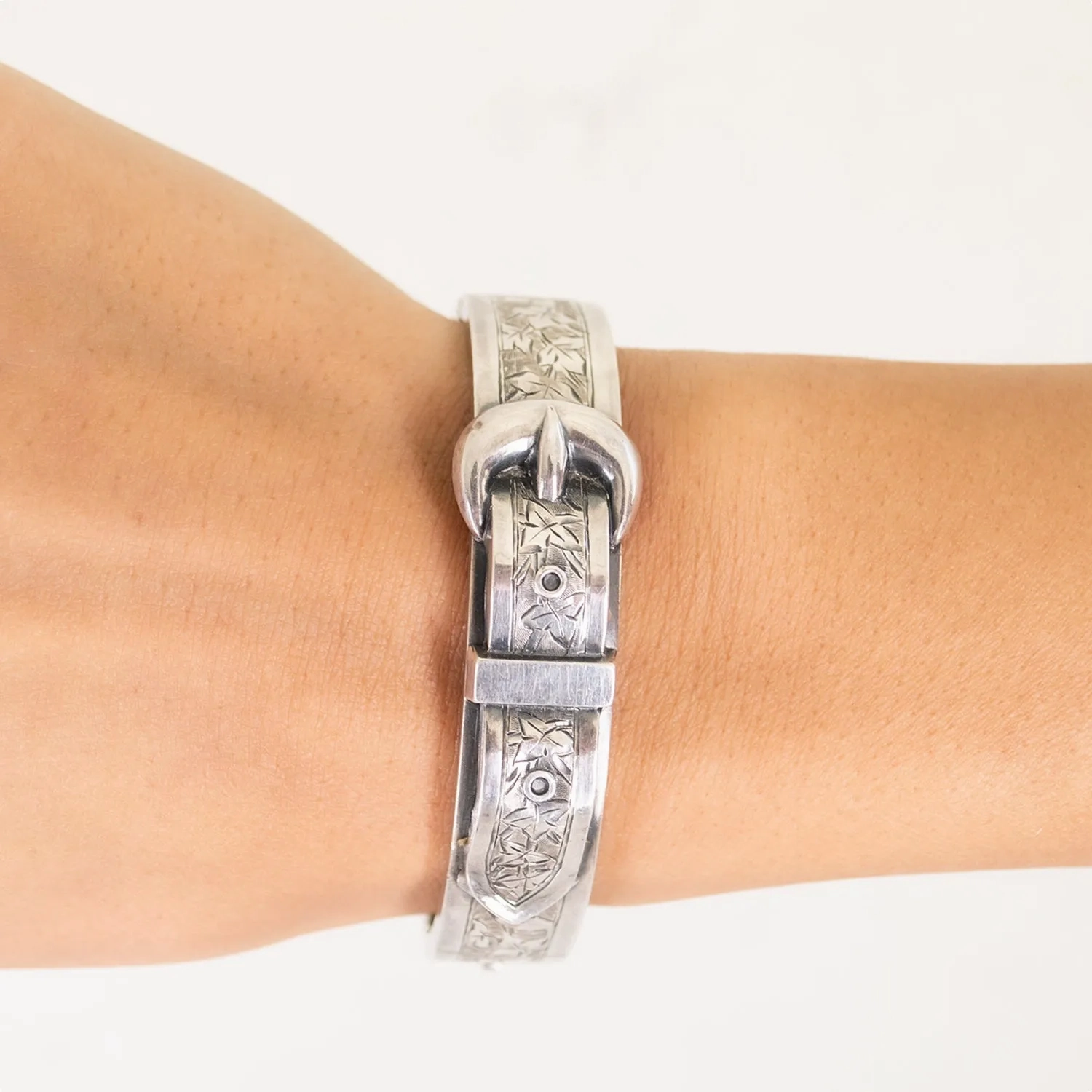 Antique Silver Belt Buckle Bangle