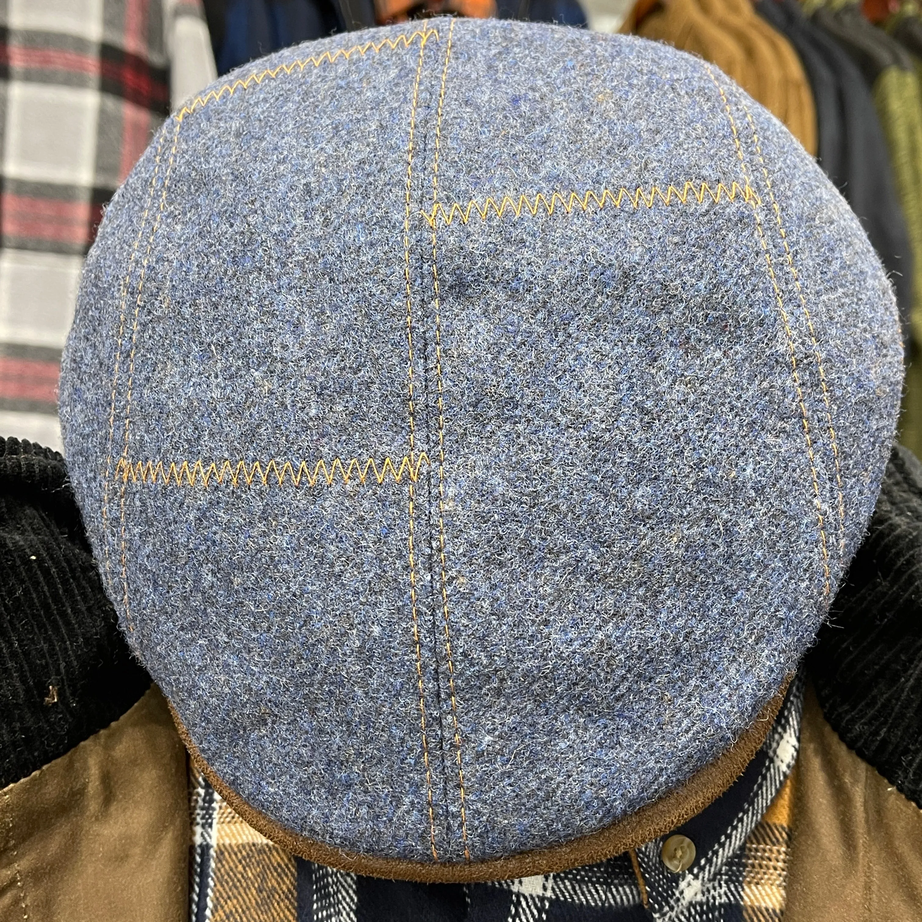 Avenel - Flache Mütze - Kontrast - Blaue Avenel Accessoires