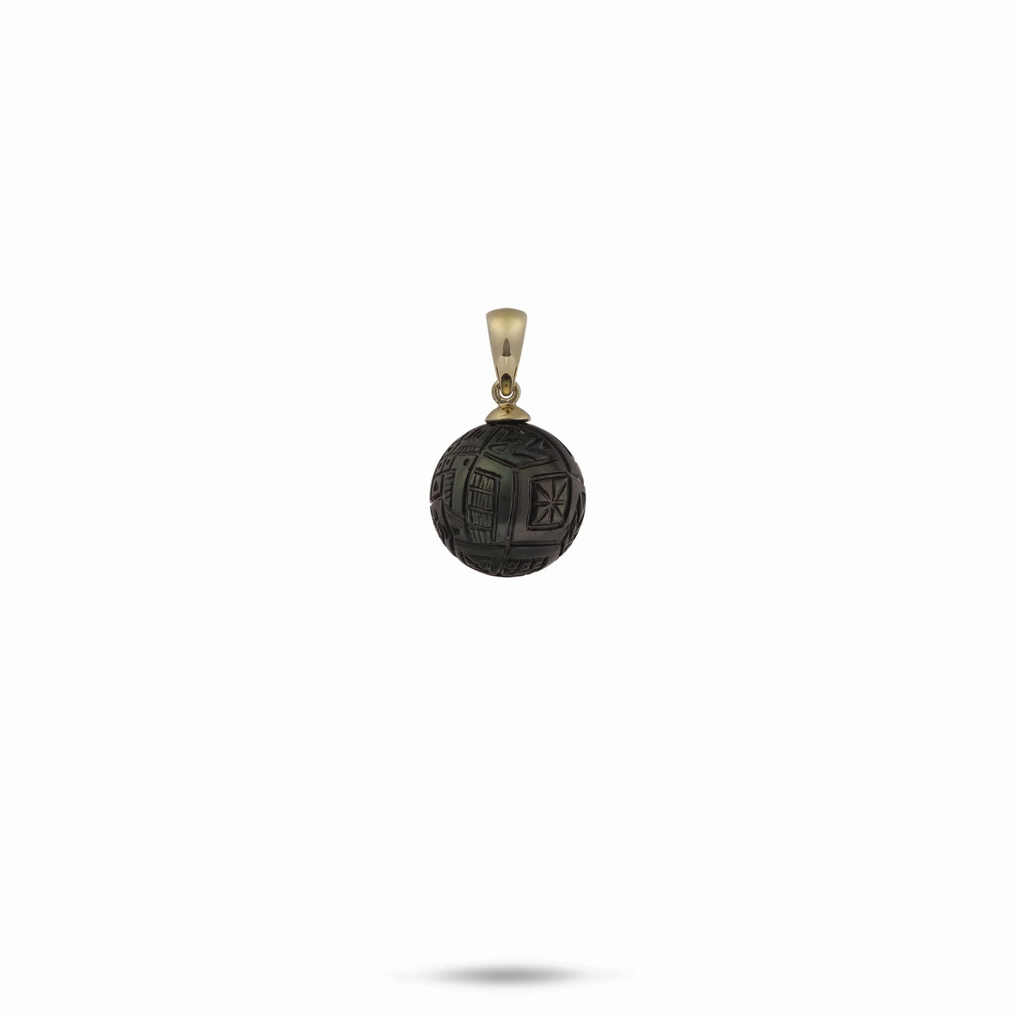 Carved Tahitian Black Pearl Pendant in Gold- 13-16mm