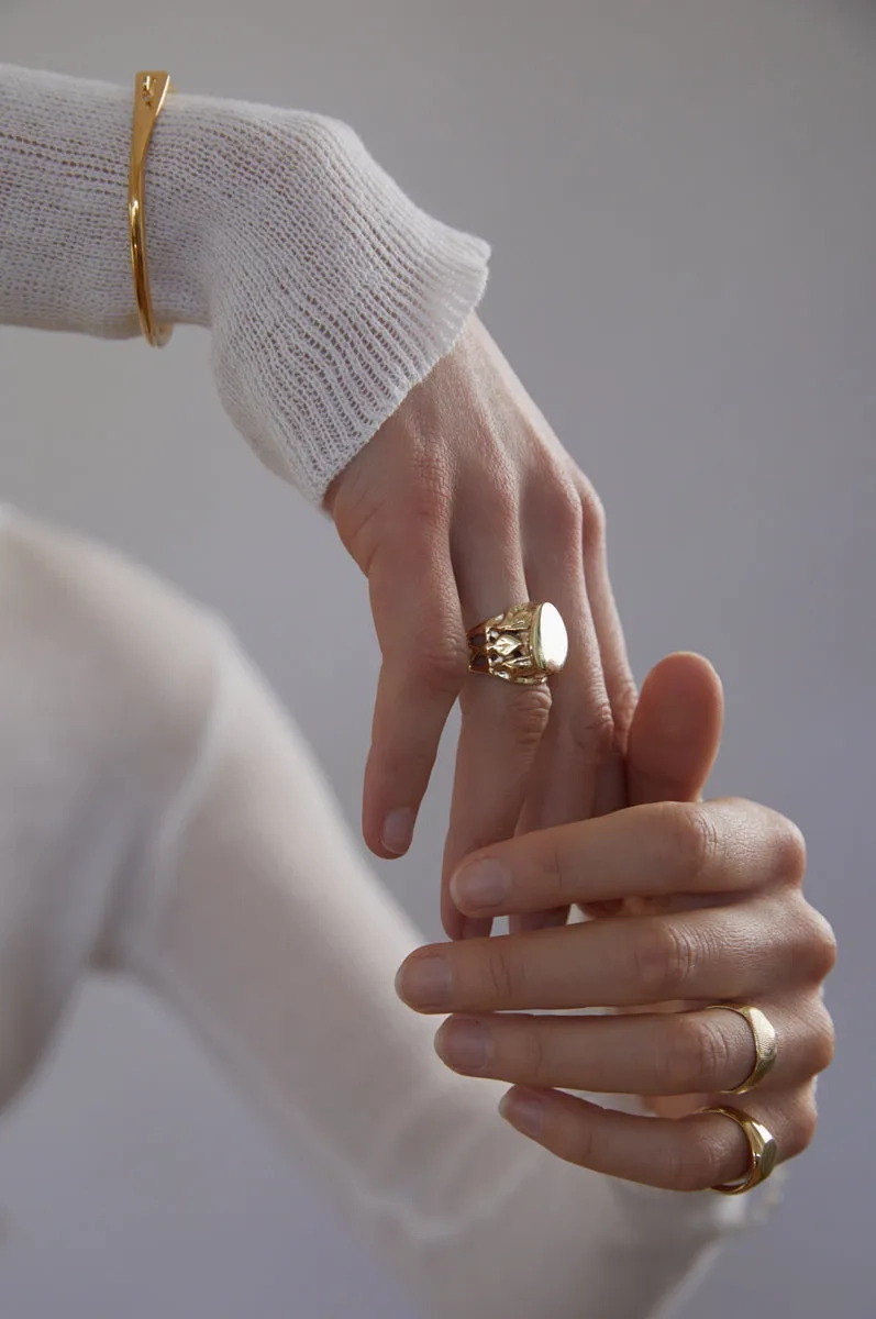 Catch Bangle | Gold