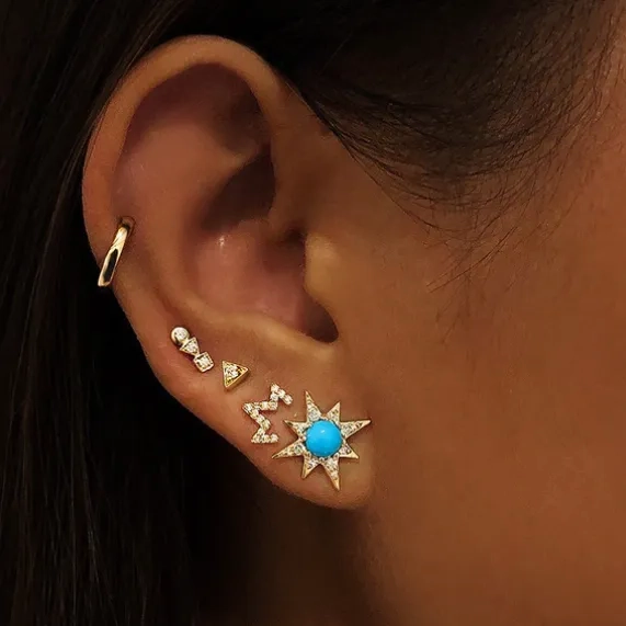 Cl??o Triangle Studs  - Gold &amp; Diamond