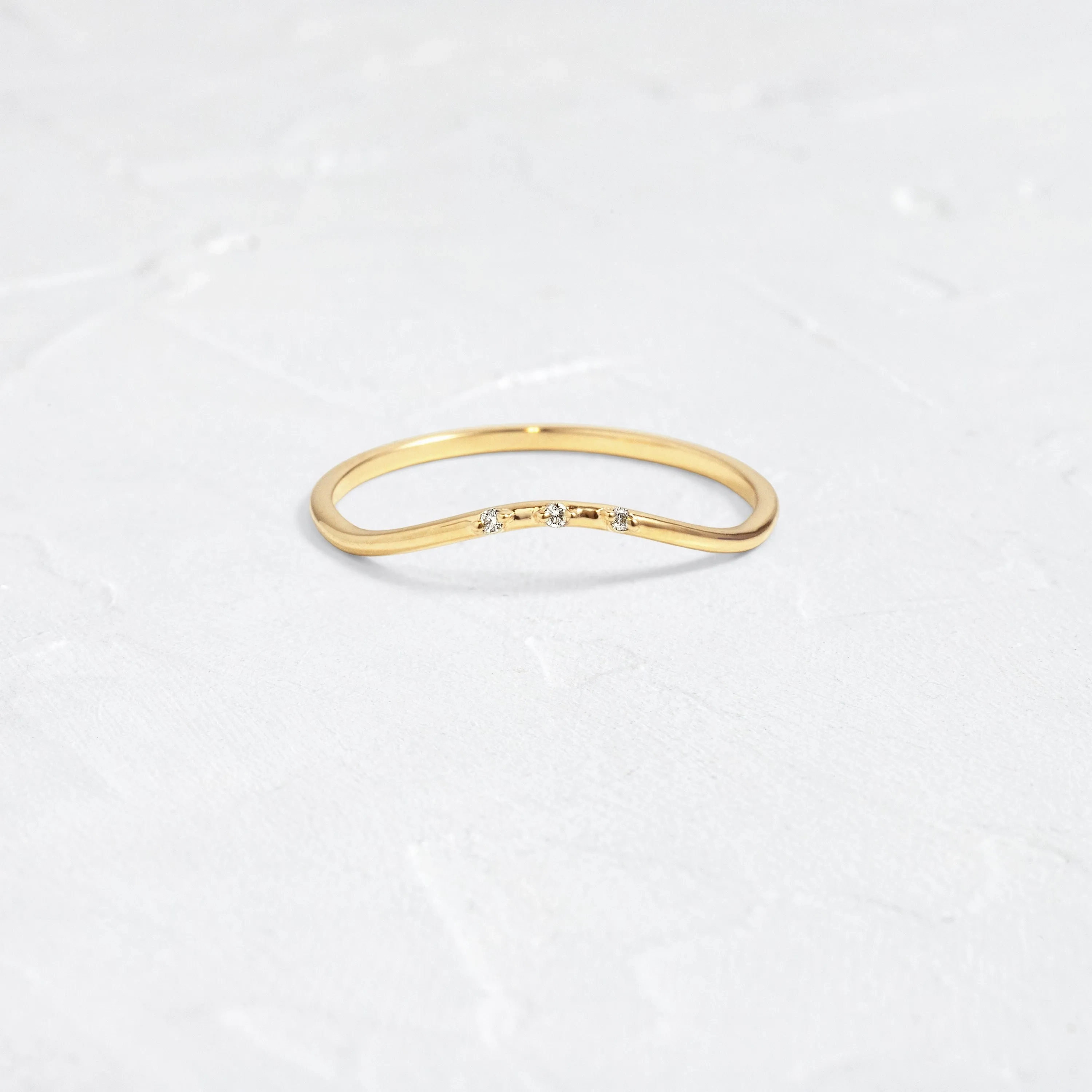 Curved Trio Band