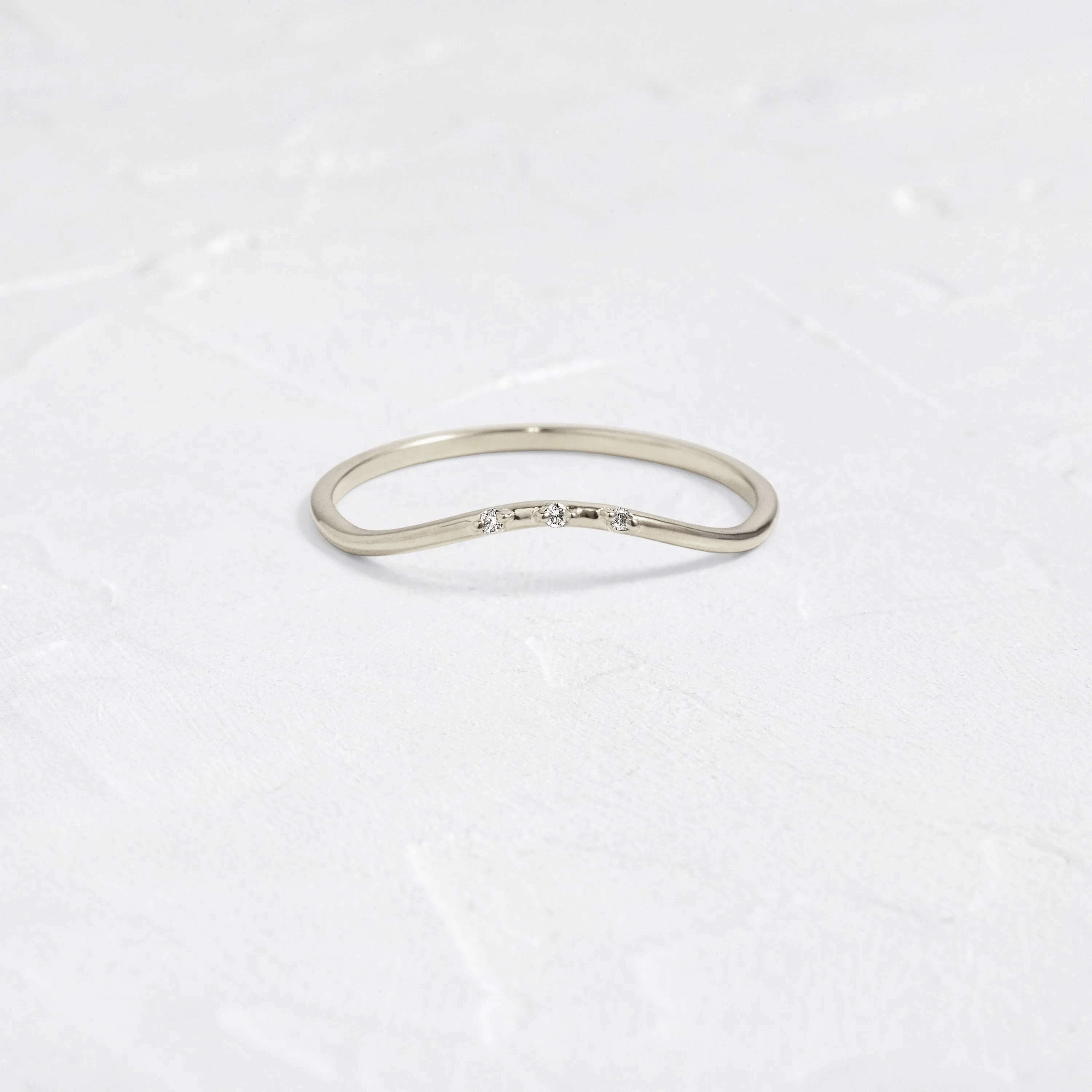 Curved Trio Band