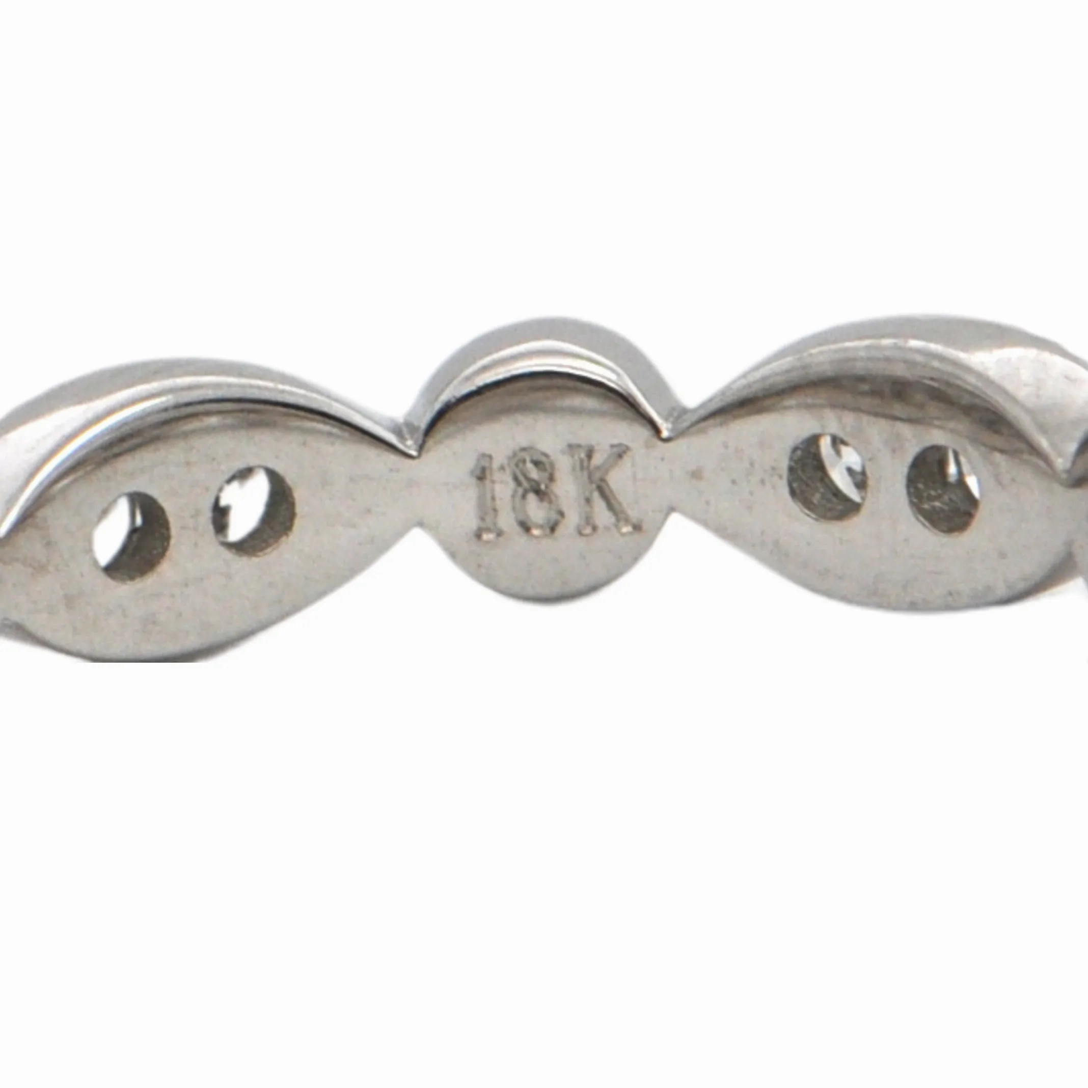 Daisy Exclusive Diamond 18K Gold Eternity Ring