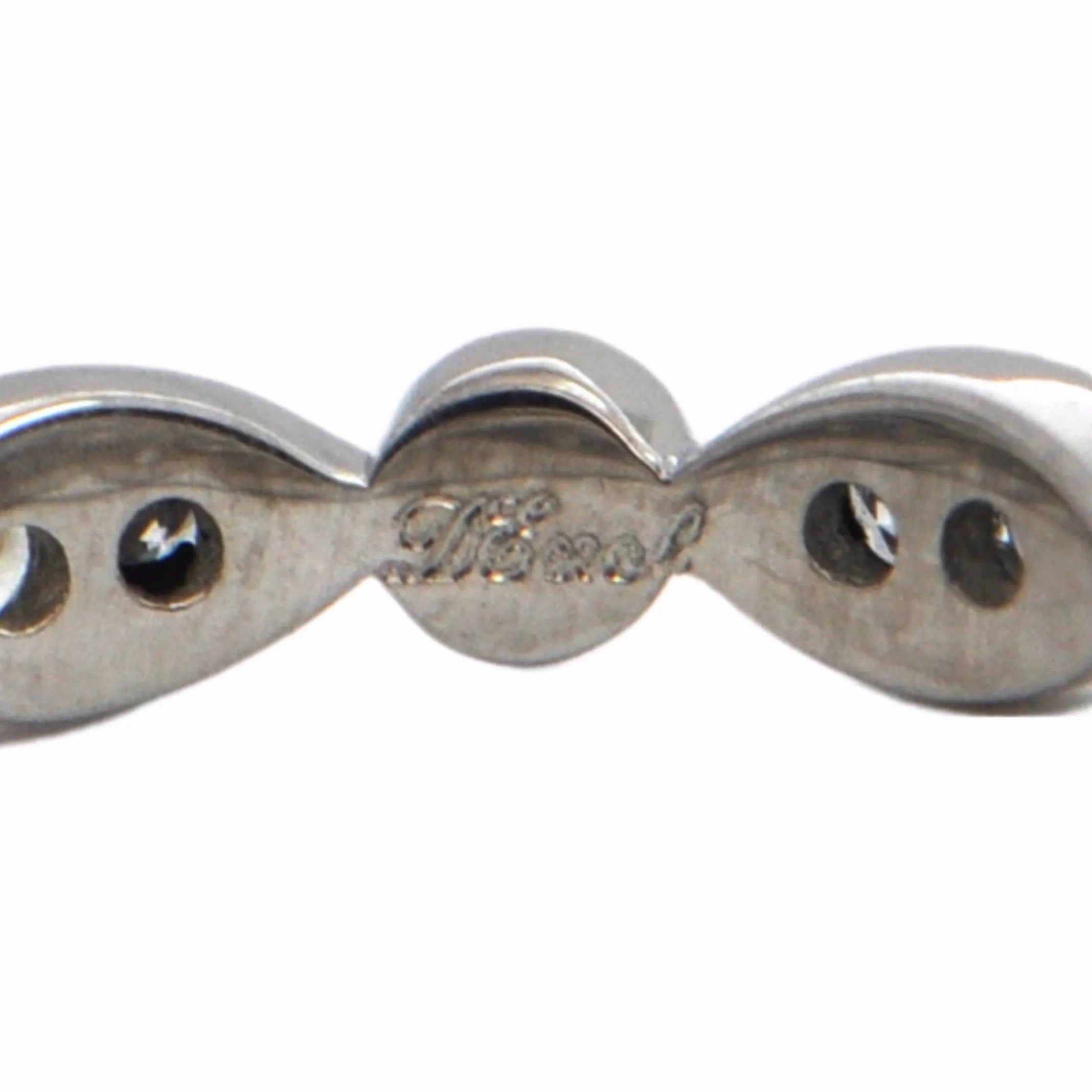 Daisy Exclusive Diamond 18K Gold Eternity Ring