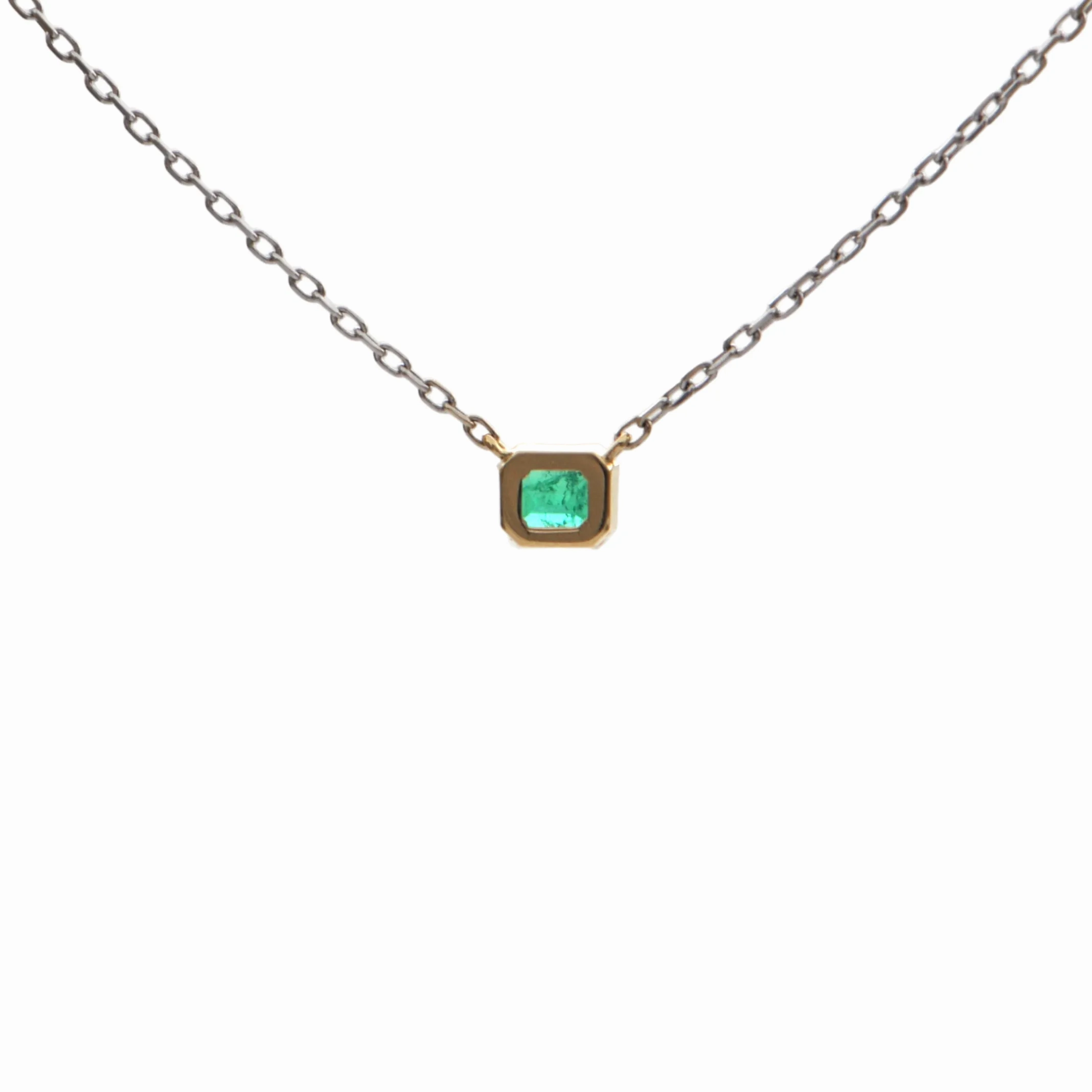 Daisy Exclusive Emerald 18k yellow Gold Necklace