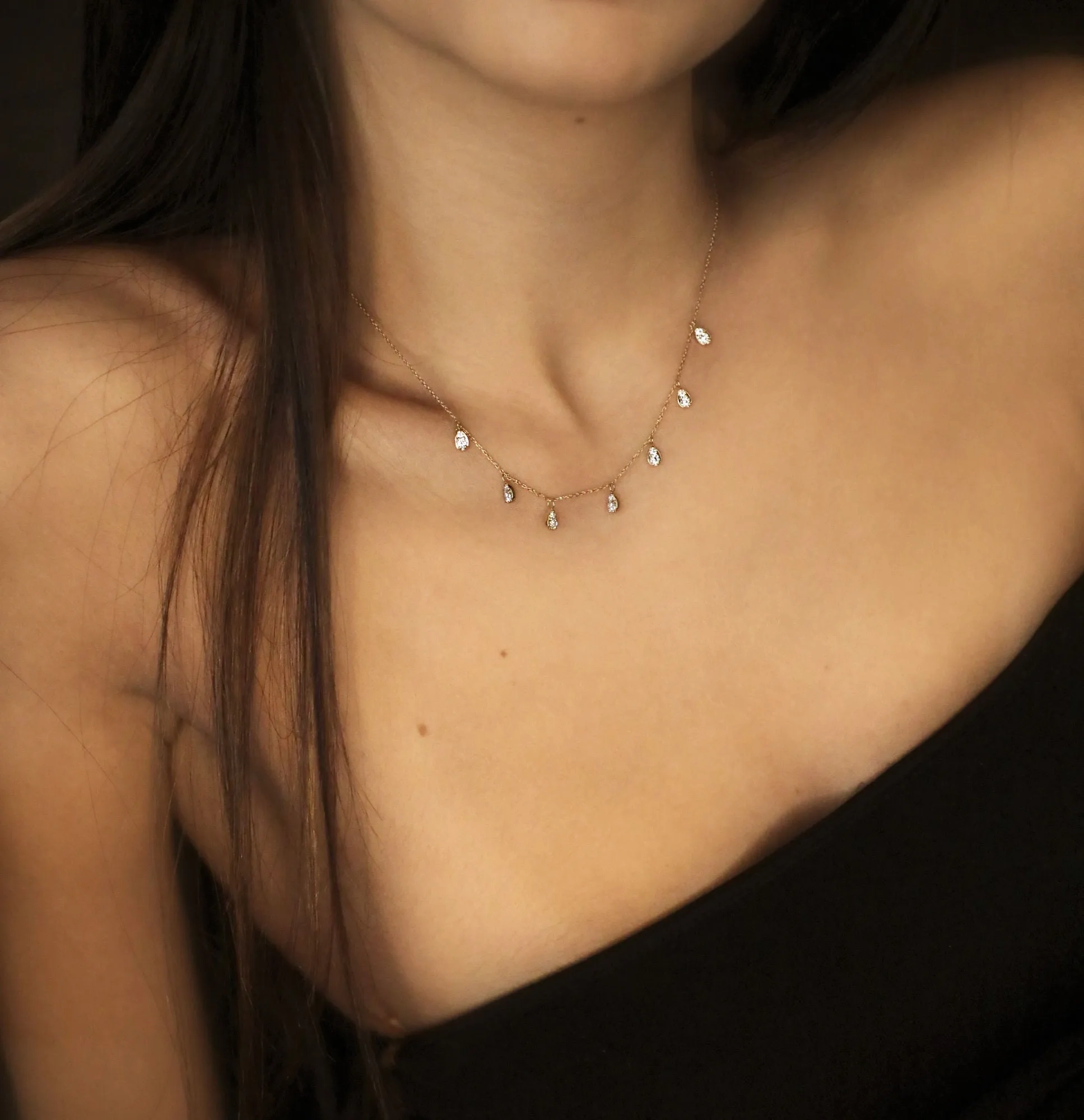 Dangling Pear 18K White Gold Necklace w. Diamonds