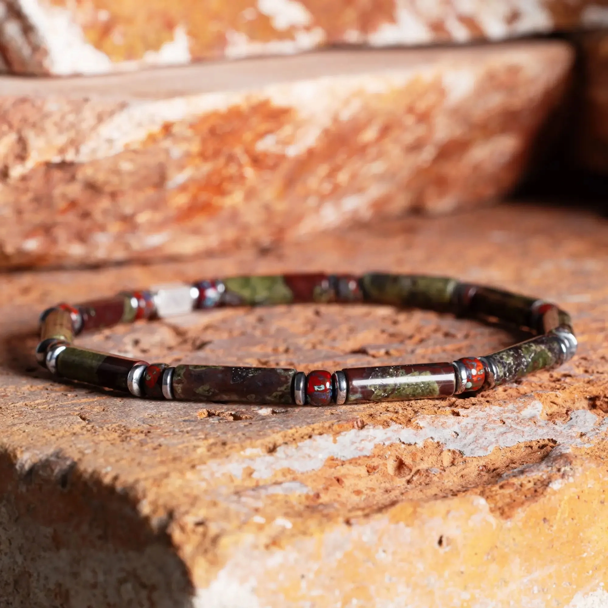 Dragon Blood Jasper V (4mm)