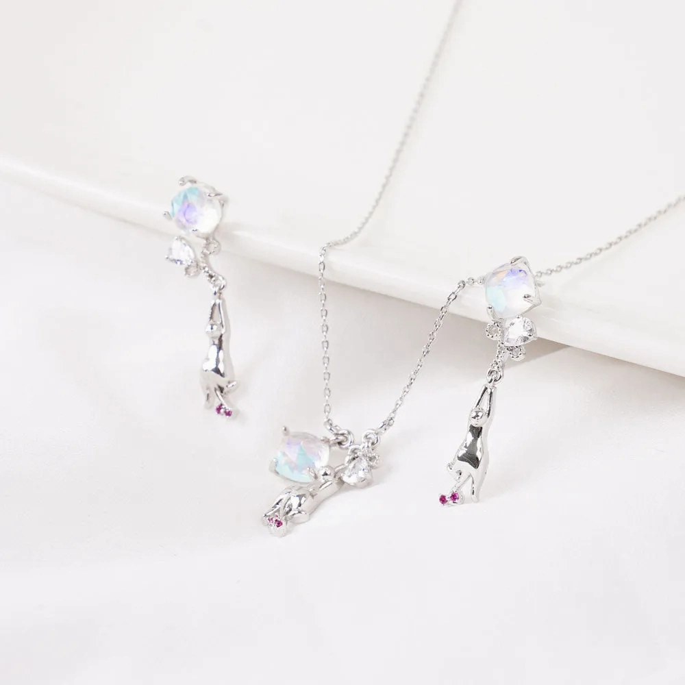 Dreaming Cat Necklace