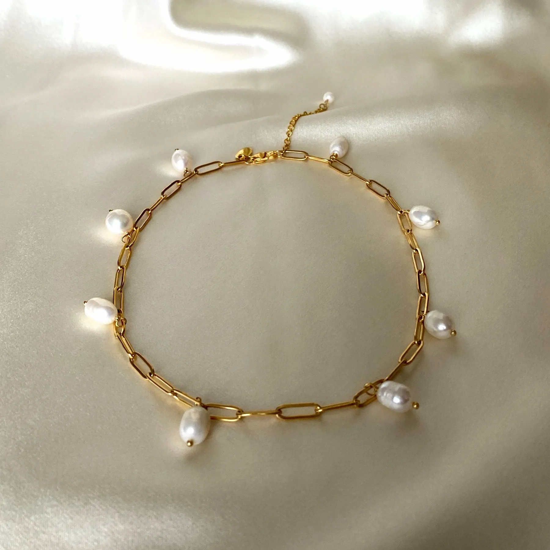 Drop 18K Gold Plated Necklace w. Freshwater Pearls