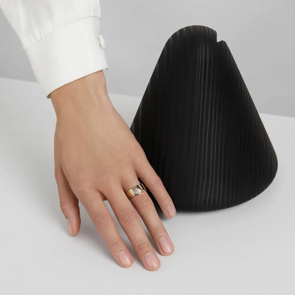 Ema Ring with 0.80ct Natural Diamond in Gold