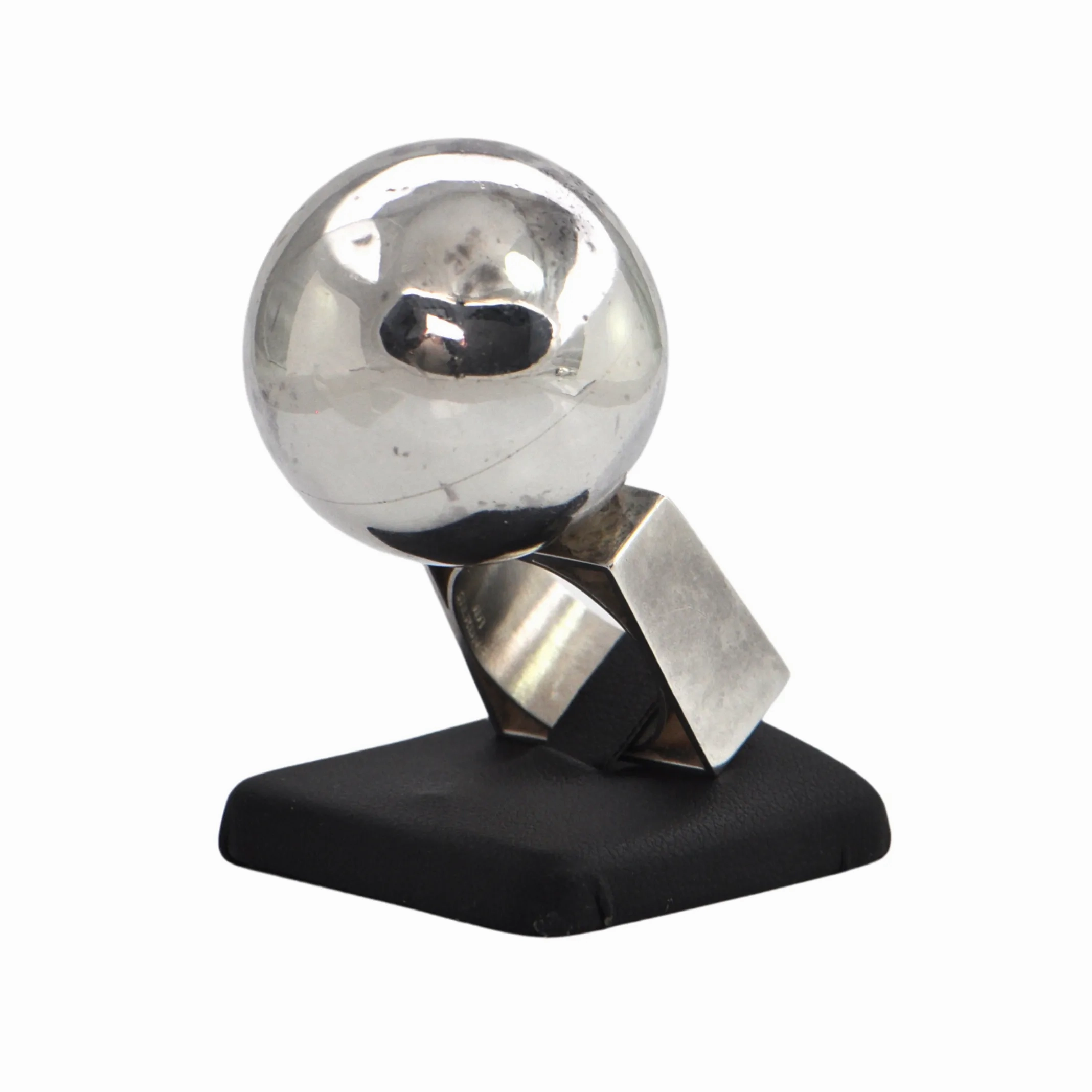 Estate Signed Walter Schluep Sterling Extra Large Ball Ring