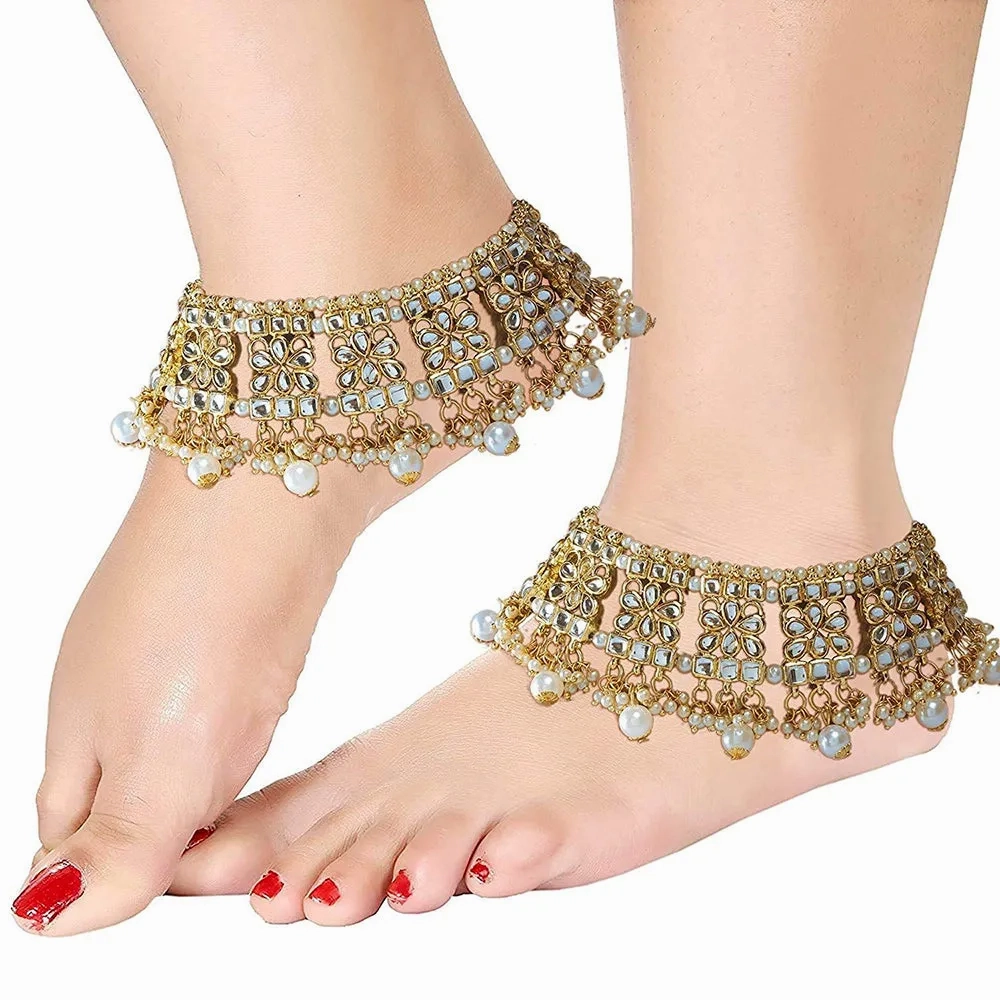 Etnico Gold Plated Kundan &amp; pearl Studded Adjustable Bridal Anklets/Payal For Women/Girls (A022W)