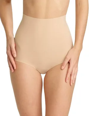 Federleichte Kontrollslip in Beige