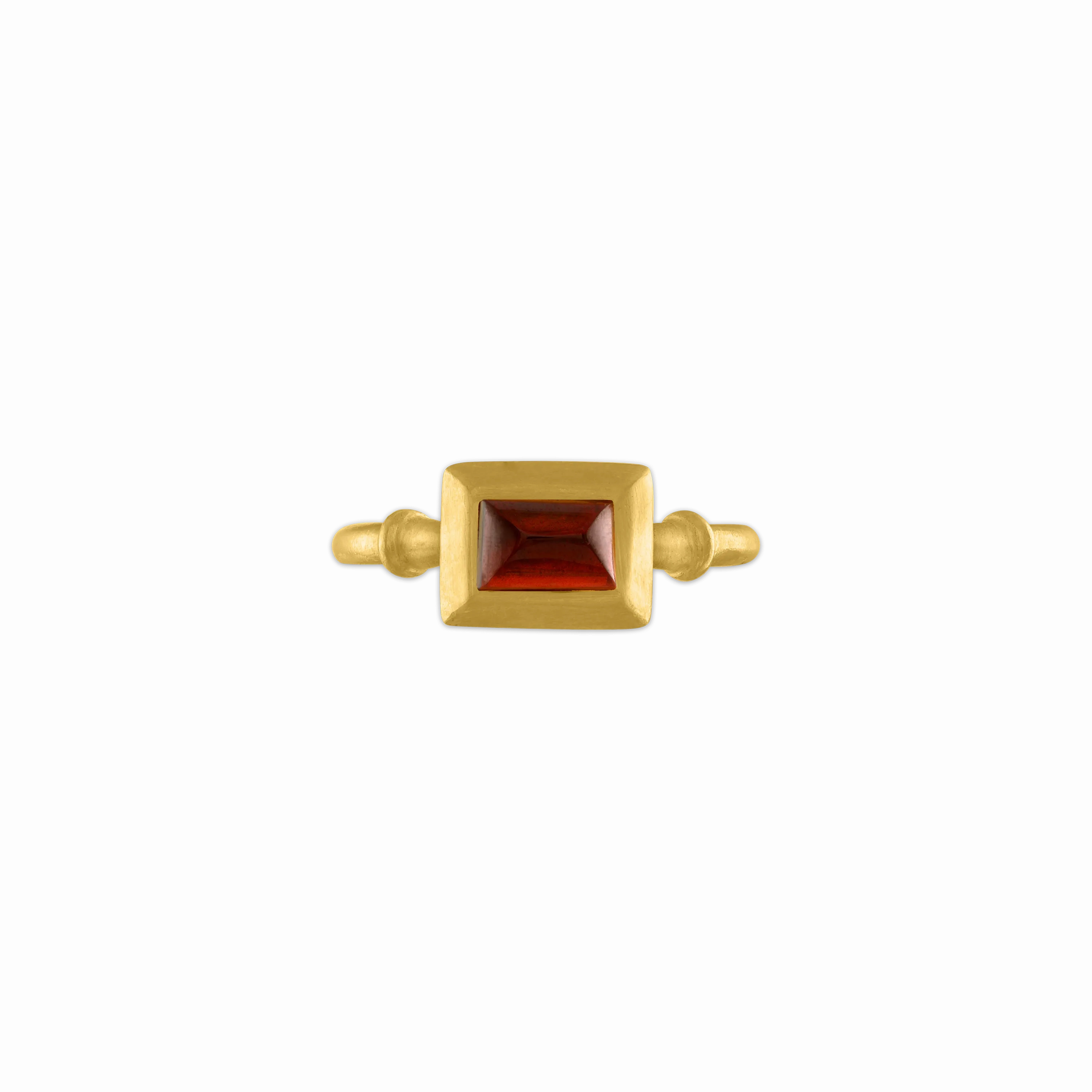 Garnet Capsa Ring