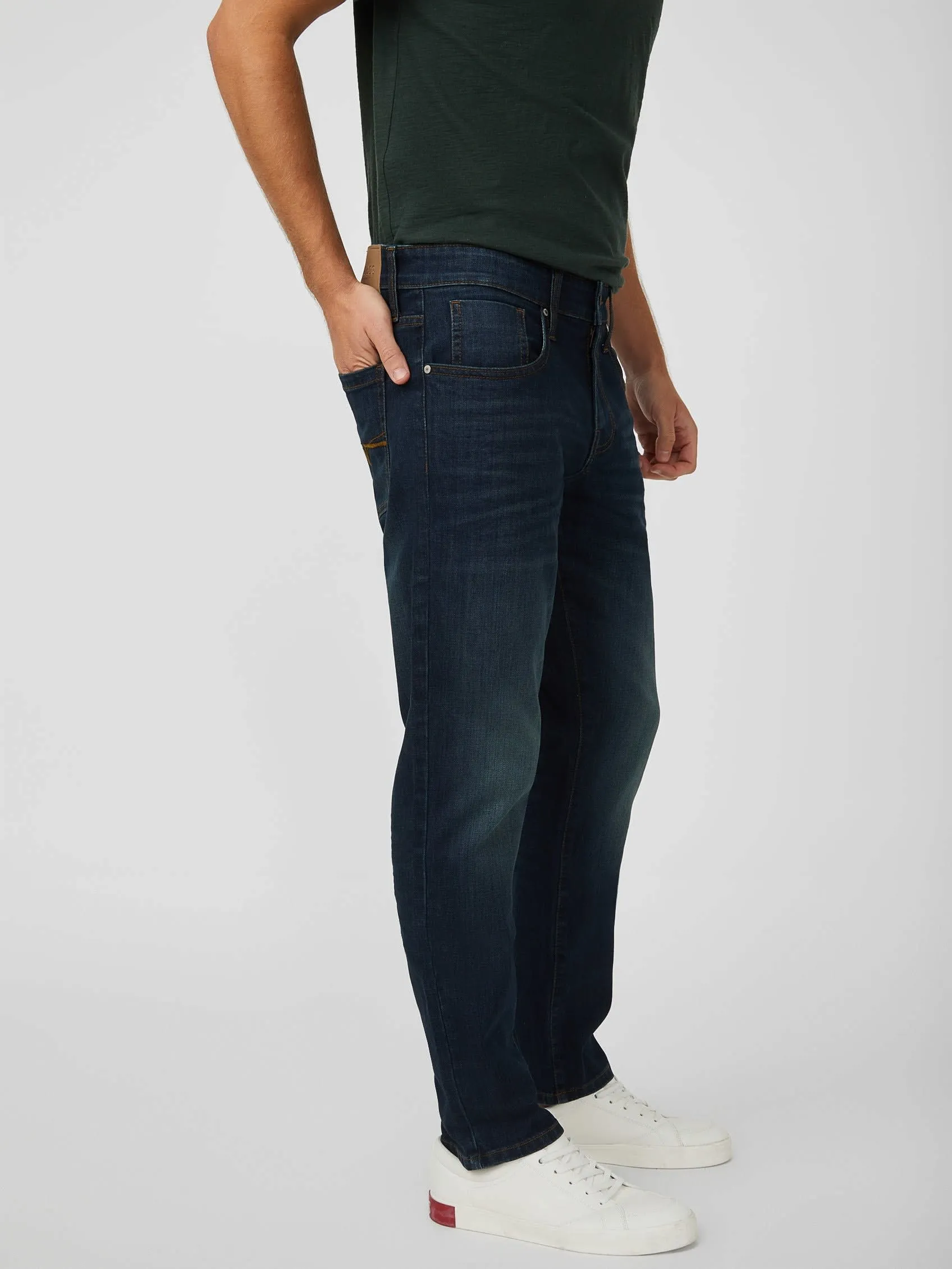 Halsted Slim Jeans mit Tapered-Schnitt