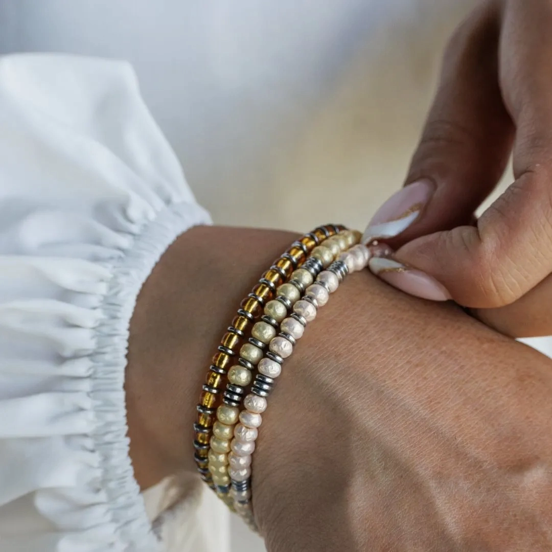 Hematite - Gold Bracelet I (4mm)
