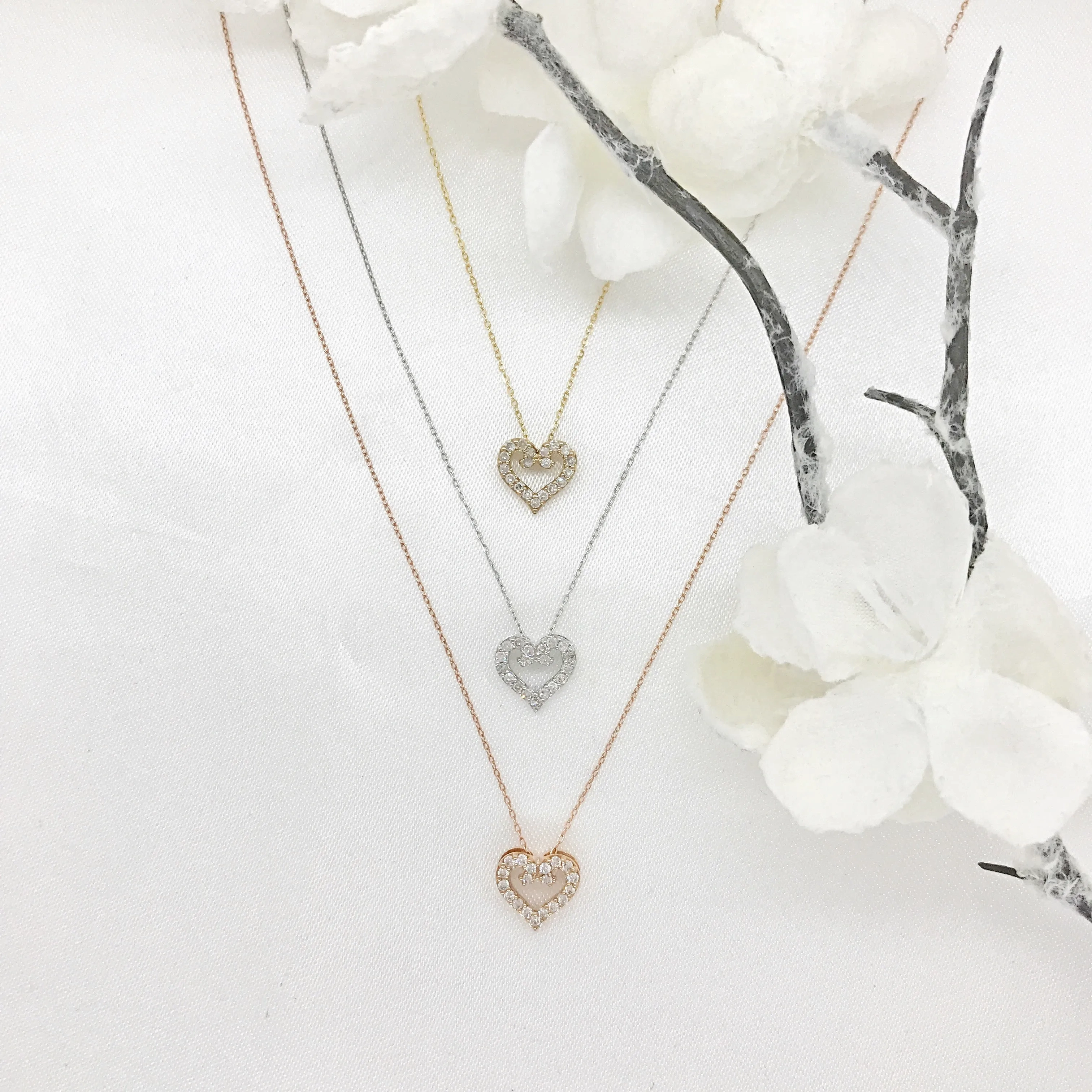 Icicles 10k Gold Diamond Heart Necklace