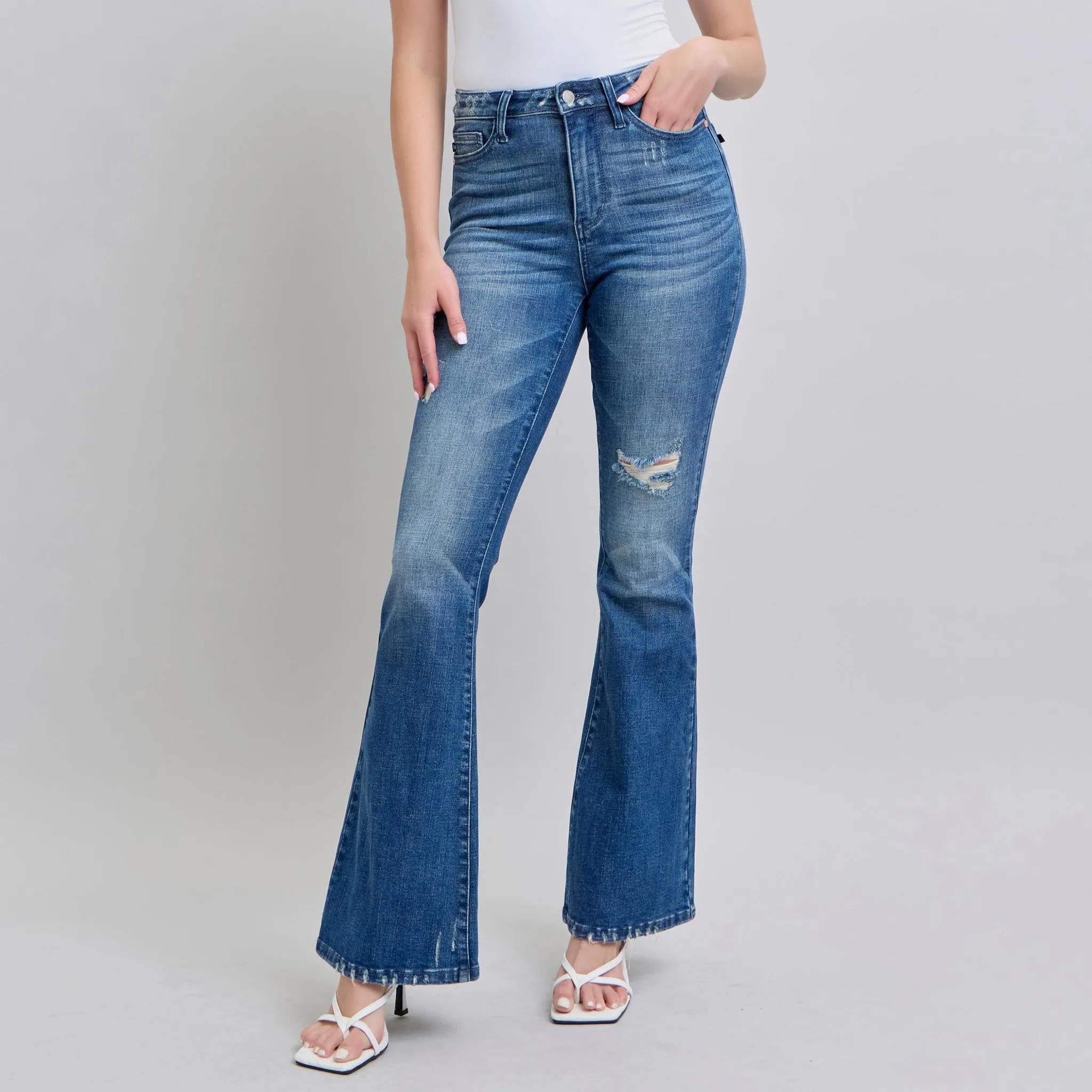Judy Blue Damen Contrast Wash Destroy Flare Jeans