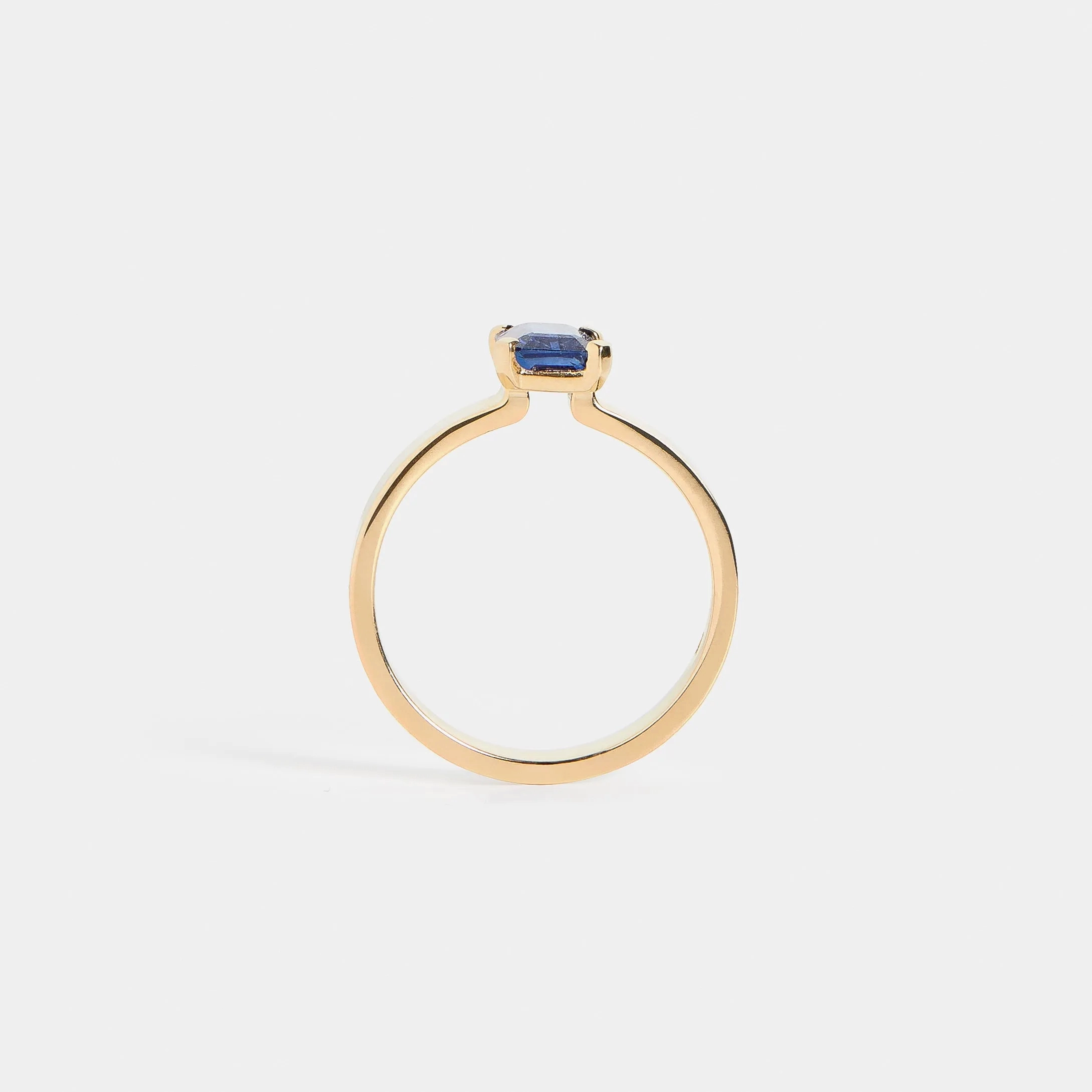 Liepa Ring with 1.16ct Sapphire in Gold